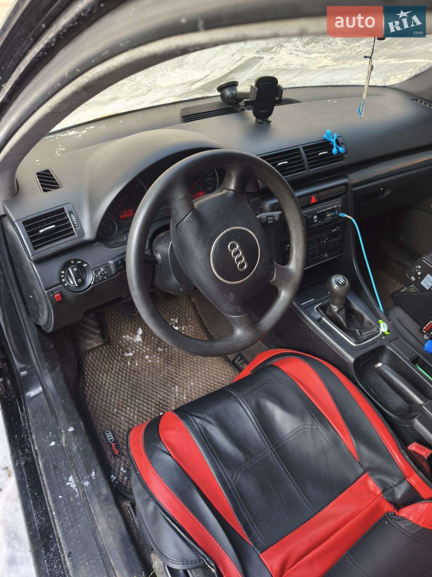 Audi A4 2001 VIN WAUZZZ8E12A182044 фото оголошення 2 з 5