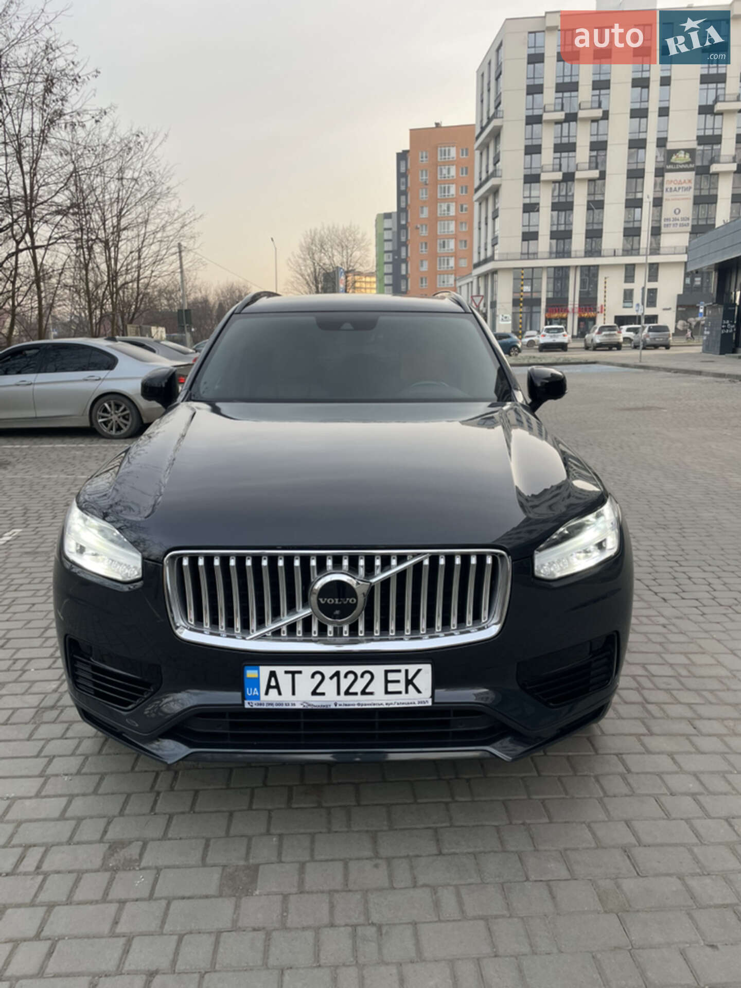 Volvo XC90 2021 VIN YV1LFBMVDM1766323 фото оголошення 2 з 43