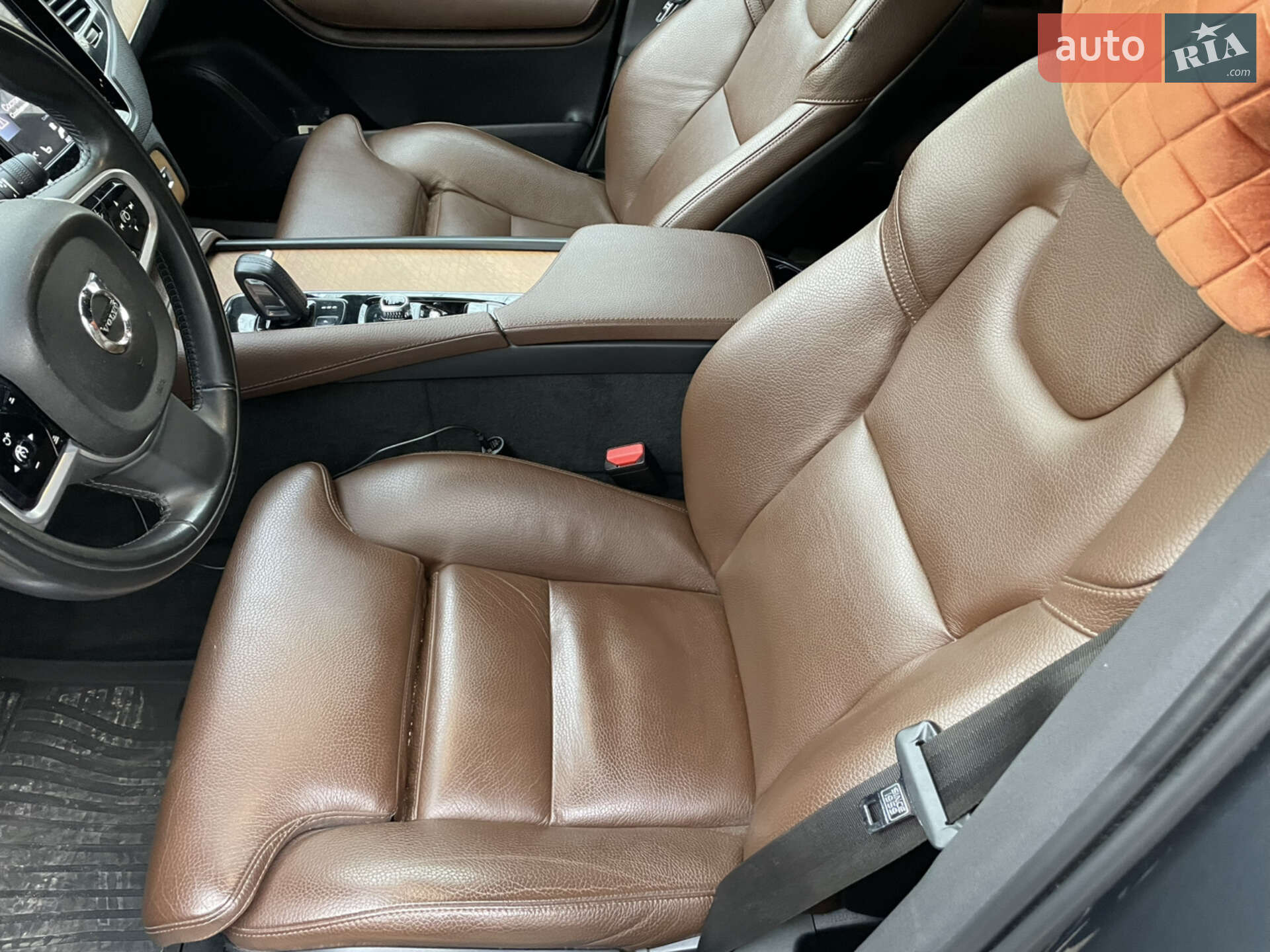 Volvo XC90 2021 VIN YV1LFBMVDM1766323 фото оголошення 22 з 43