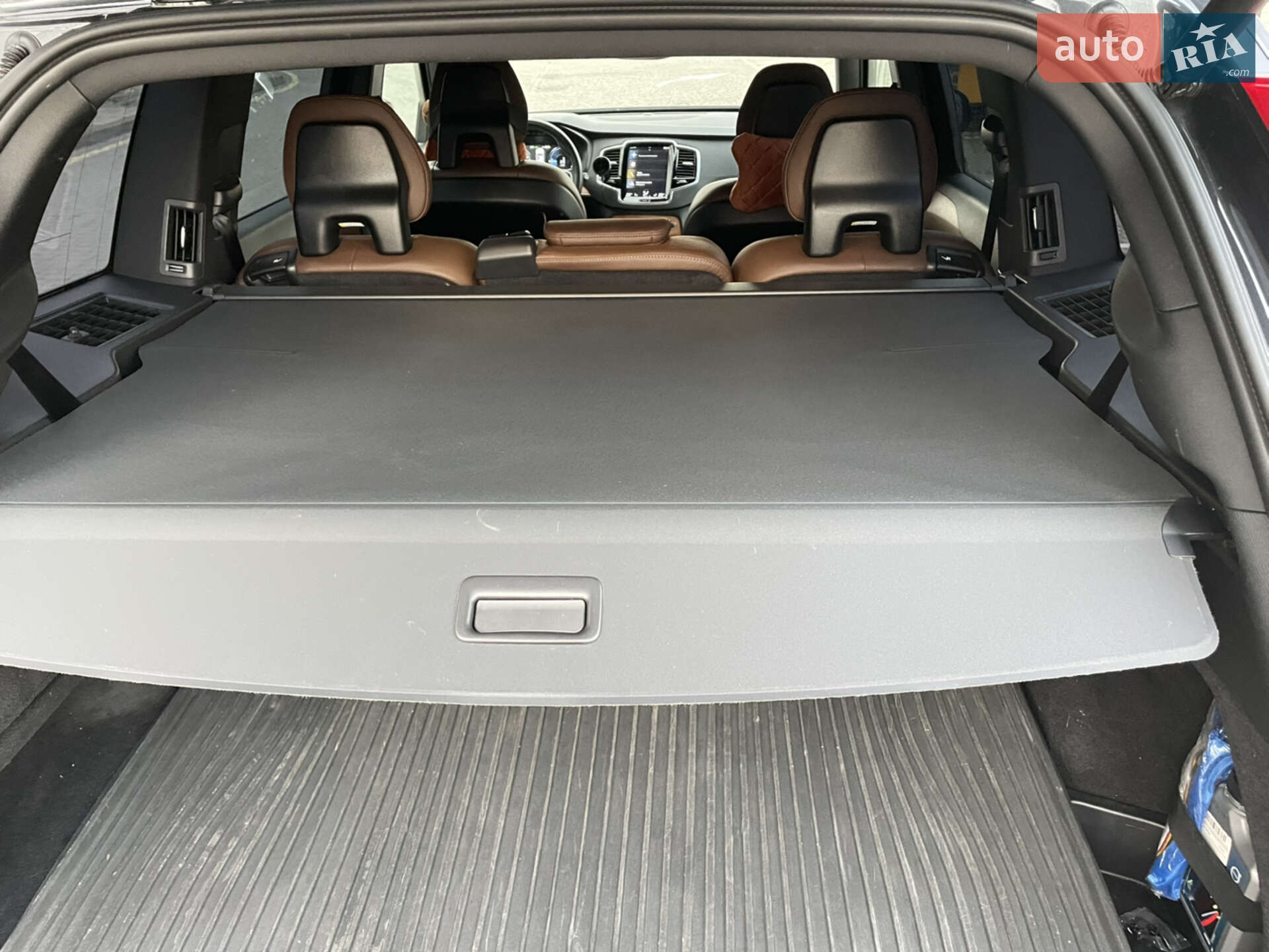 Volvo XC90 2021 VIN YV1LFBMVDM1766323 фото оголошення 17 з 43