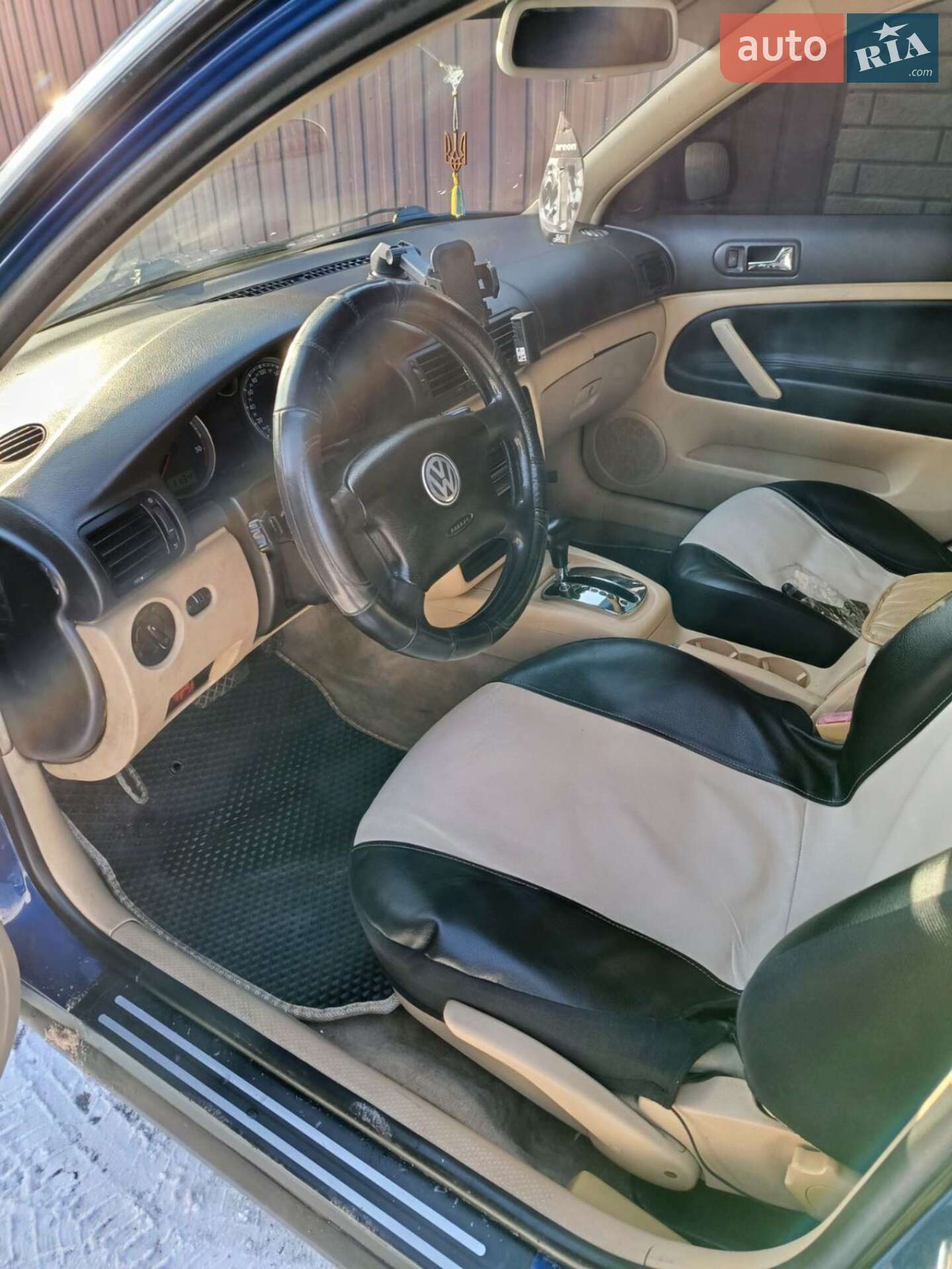 Volkswagen Passat 2001 VIN WVWZZZ3BZ2P233692 фото оголошення 2 з 6