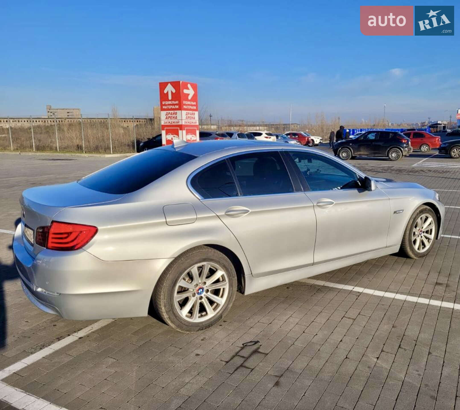 BMW 5 Series 2011 VIN WBAFW11040DU25708 фото оголошення 4 з 17