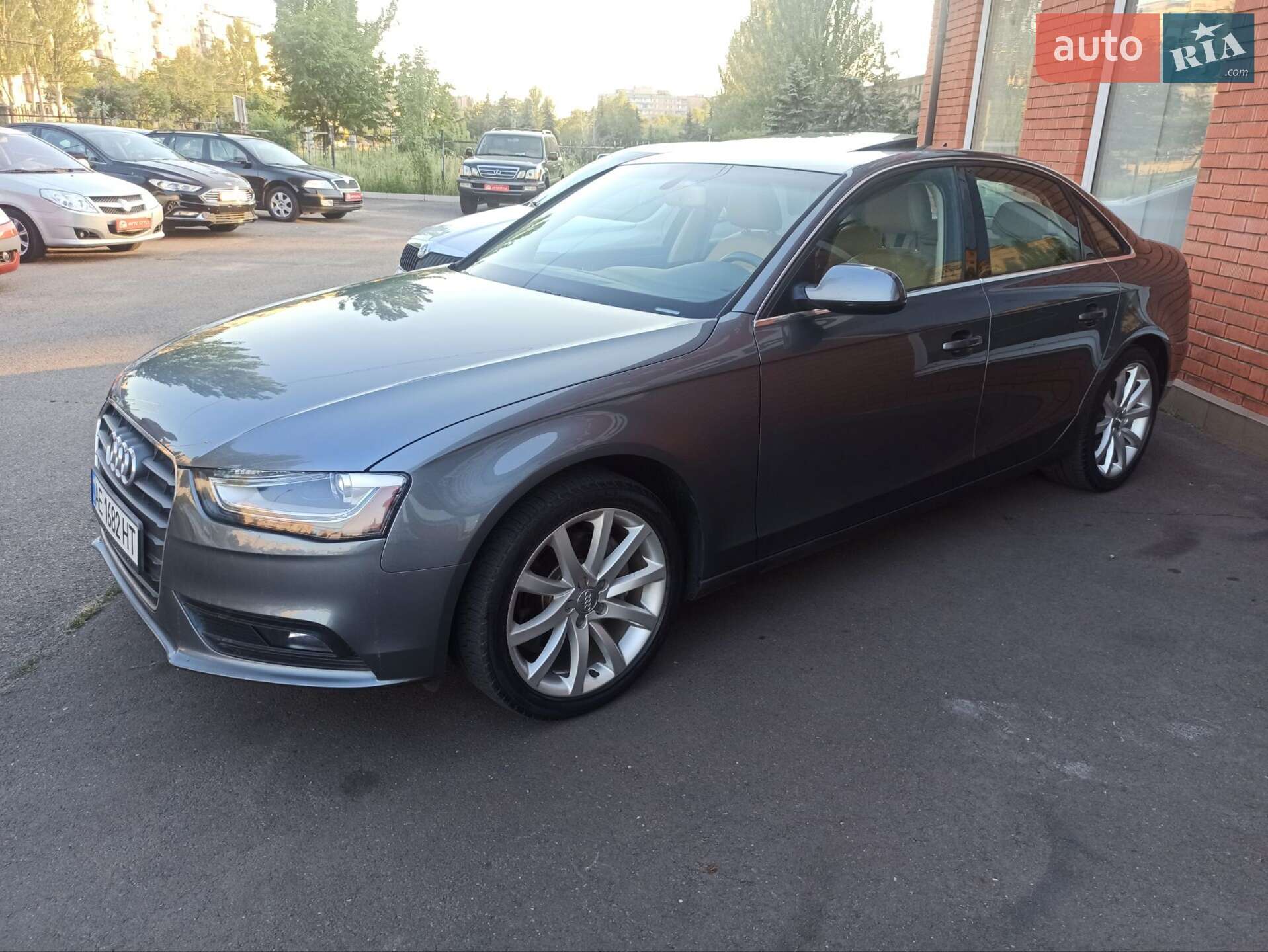 Audi A4 2013 VIN WAUFFAFL1DN015547 фото оголошення 9 з 40