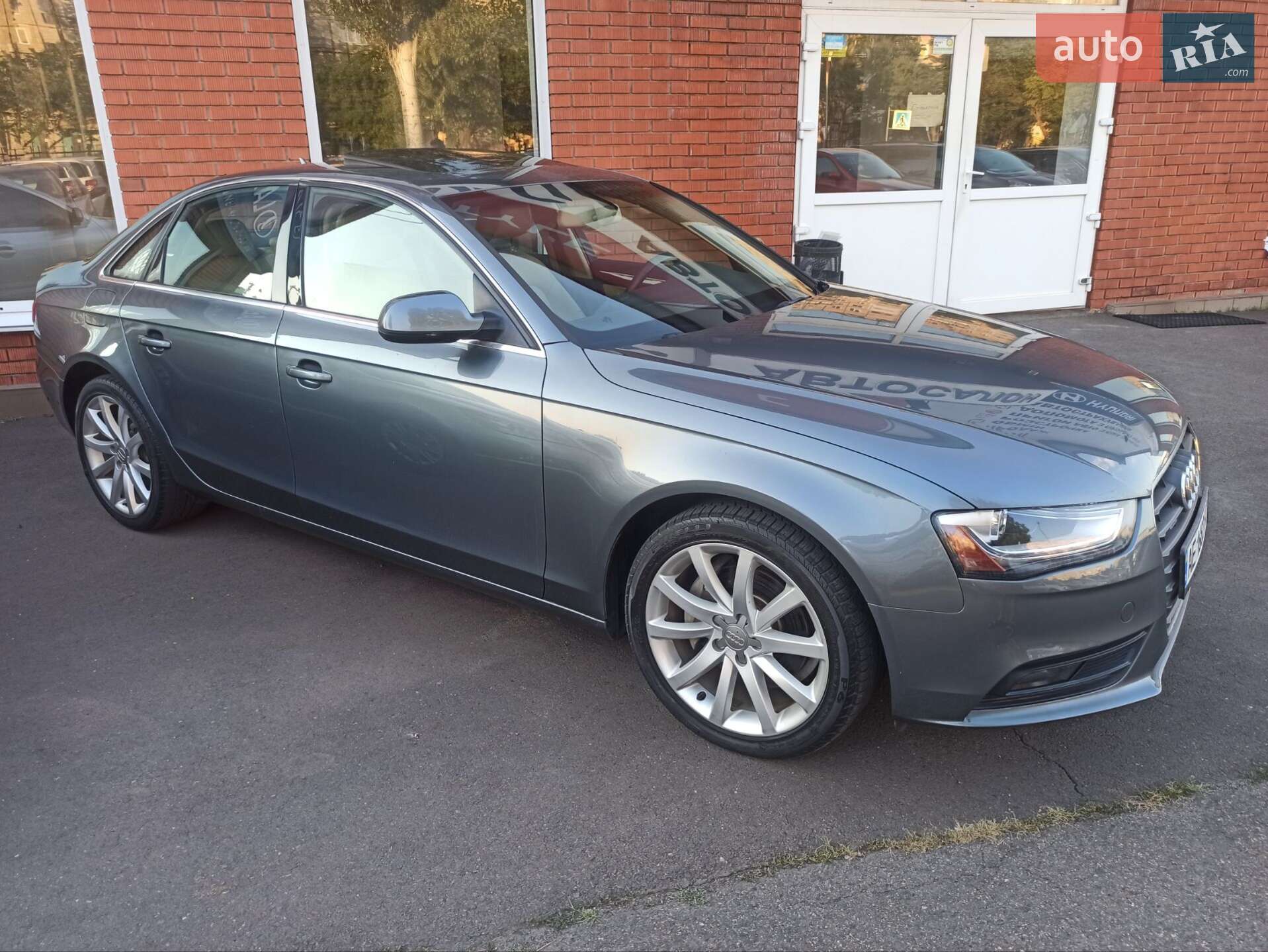 Audi A4 2013 VIN WAUFFAFL1DN015547 фото оголошення 10 з 40