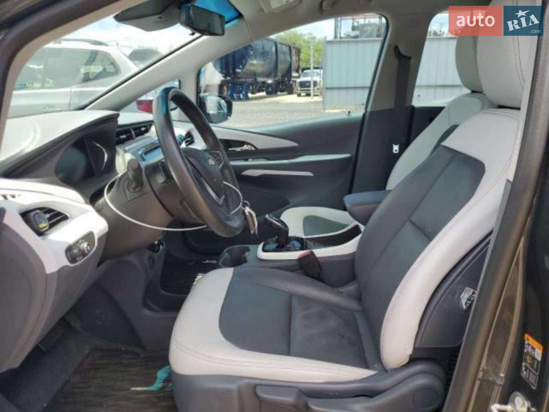 Chevrolet Bolt EV 2018 VIN 1G1FX6S02J4109732 фото оголошення 3 з 12