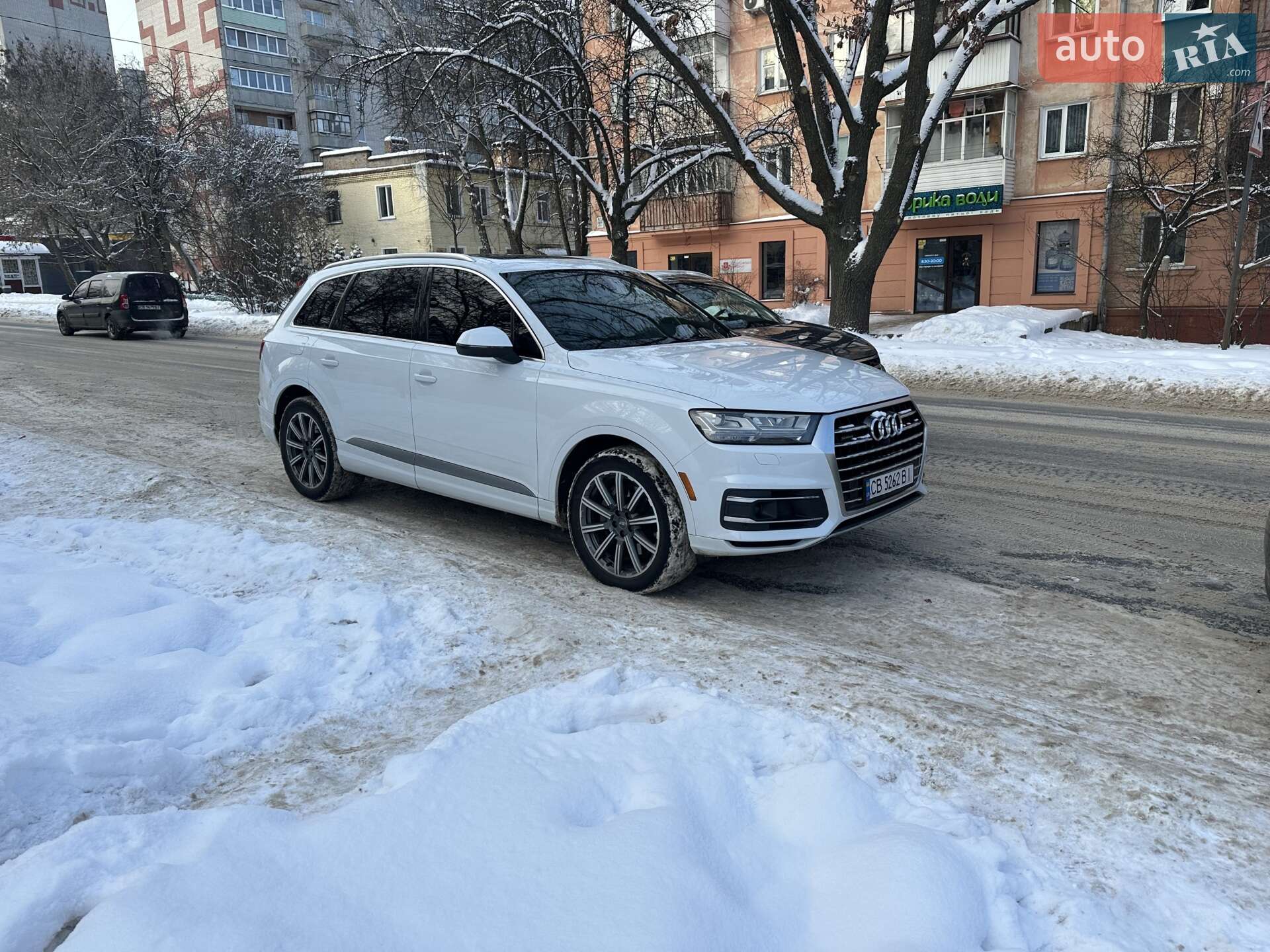 Audi Q7 2017 VIN WA1VAAF70HD052949 фото оголошення 11 з 55