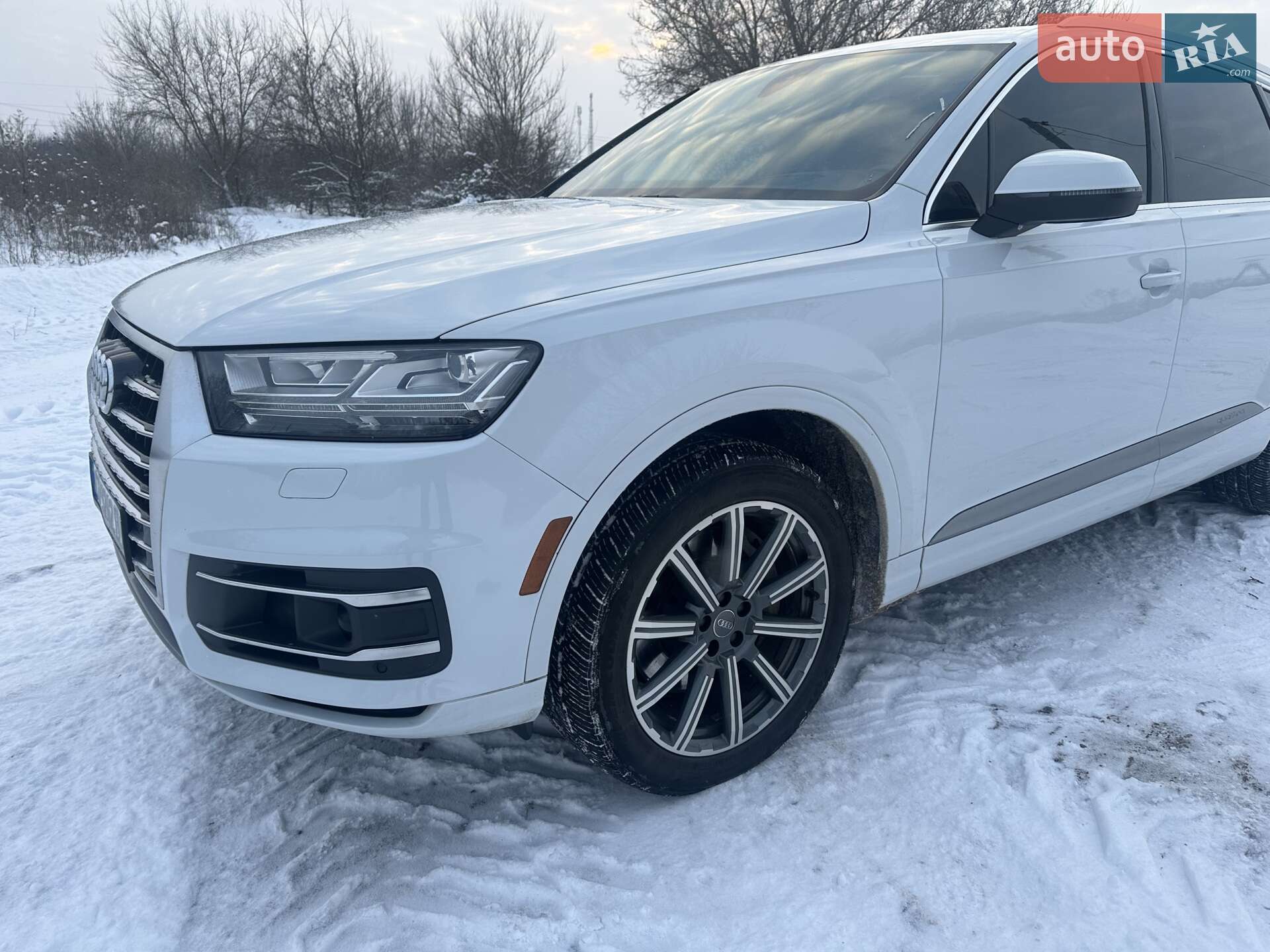 Audi Q7 2017 VIN WA1VAAF70HD052949 фото оголошення 48 з 55