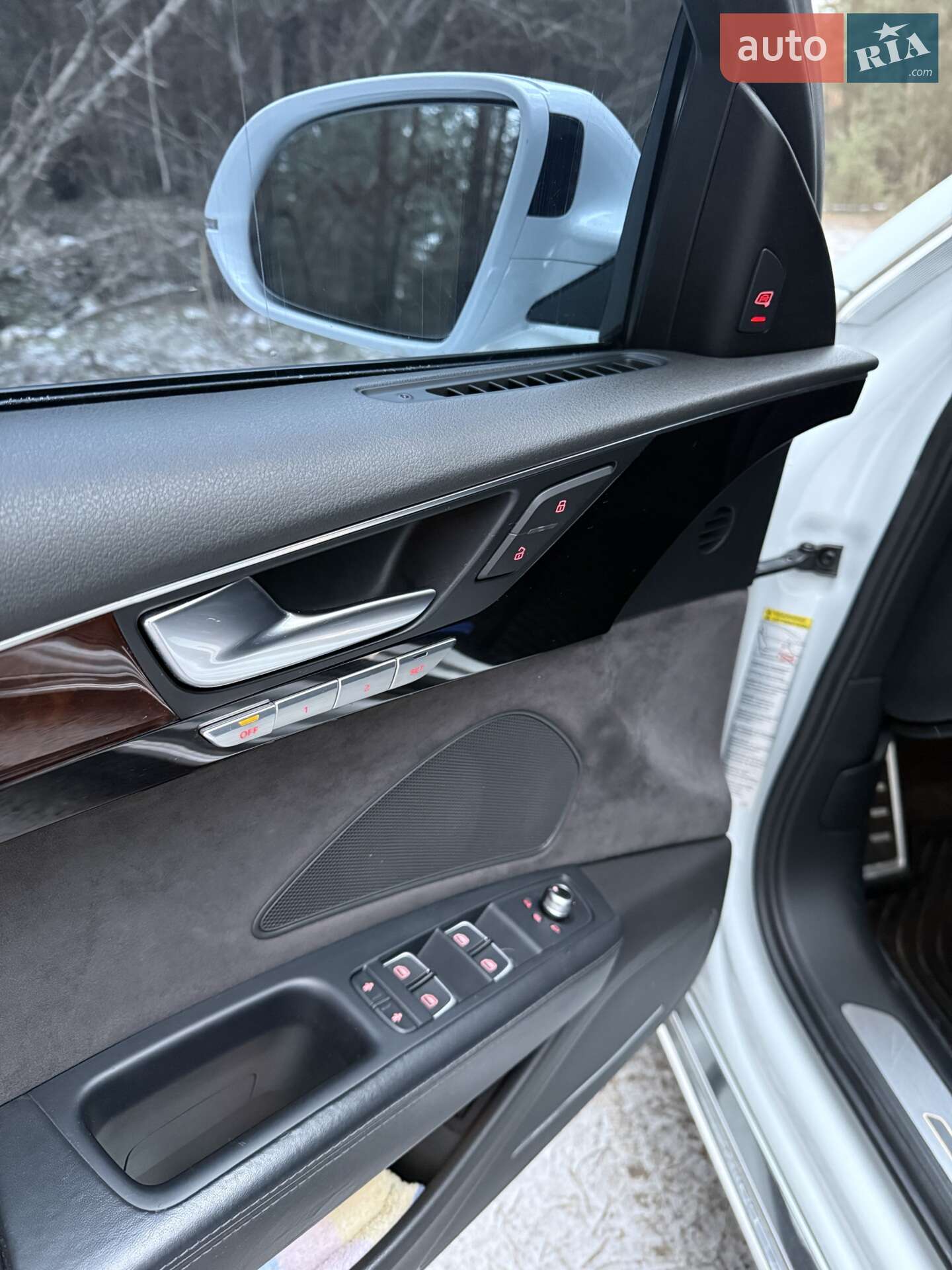 Audi A8 2013 VIN WAURMAFD7EN000807 фото оголошення 6 з 16