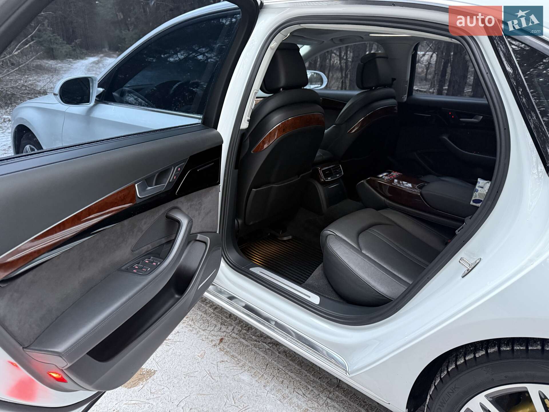 Audi A8 2013 VIN WAURMAFD7EN000807 фото оголошення 13 з 16