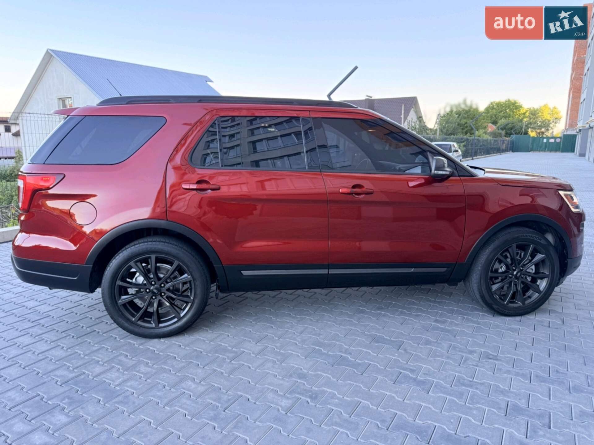 Ford Explorer 2018 VIN 1FM5K7D81JGC66978 фото оголошення 6 з 26