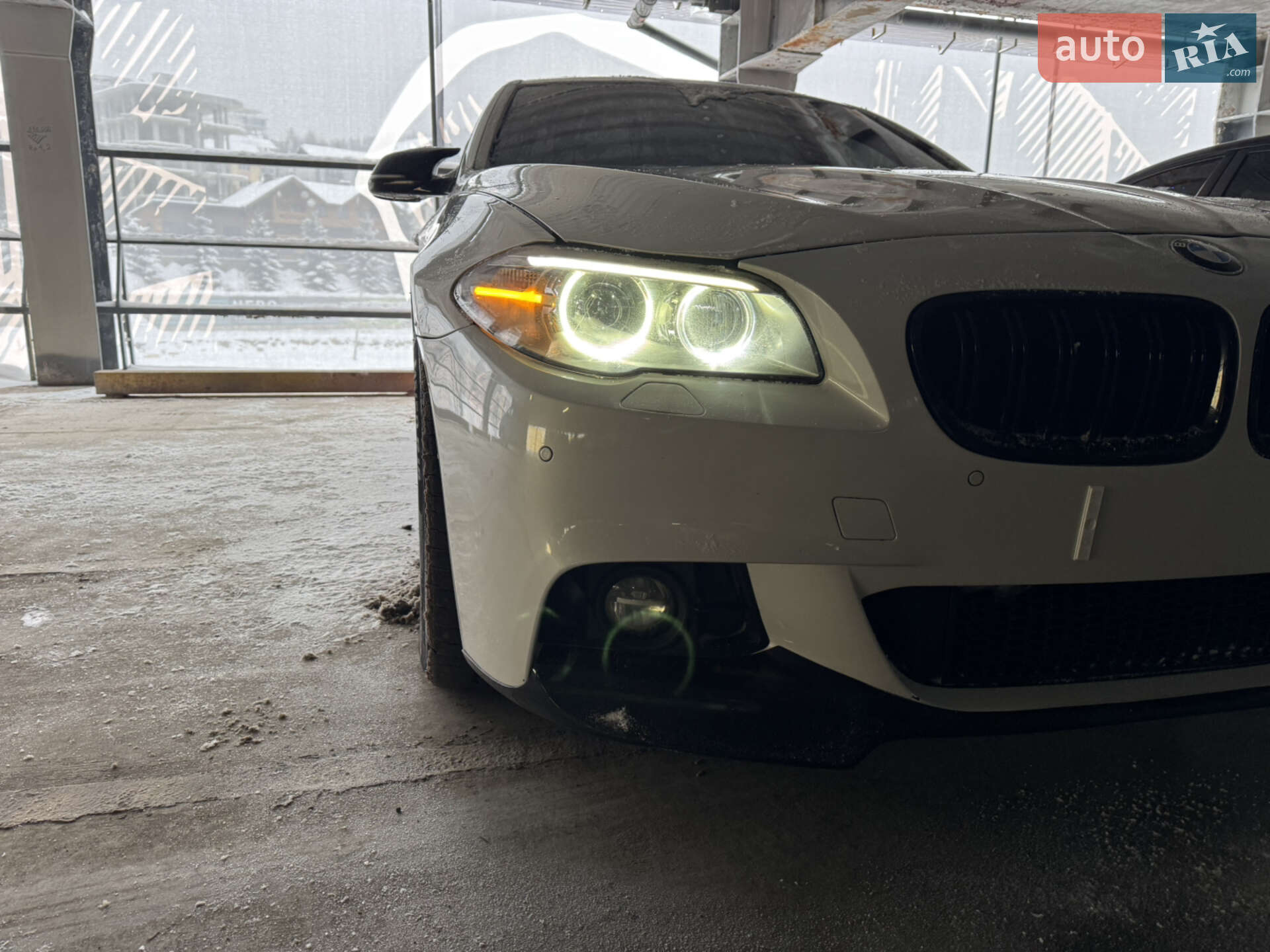 BMW 5 Series 2015 VIN WBAXA5C57FD691638 фото оголошення 11 з 26