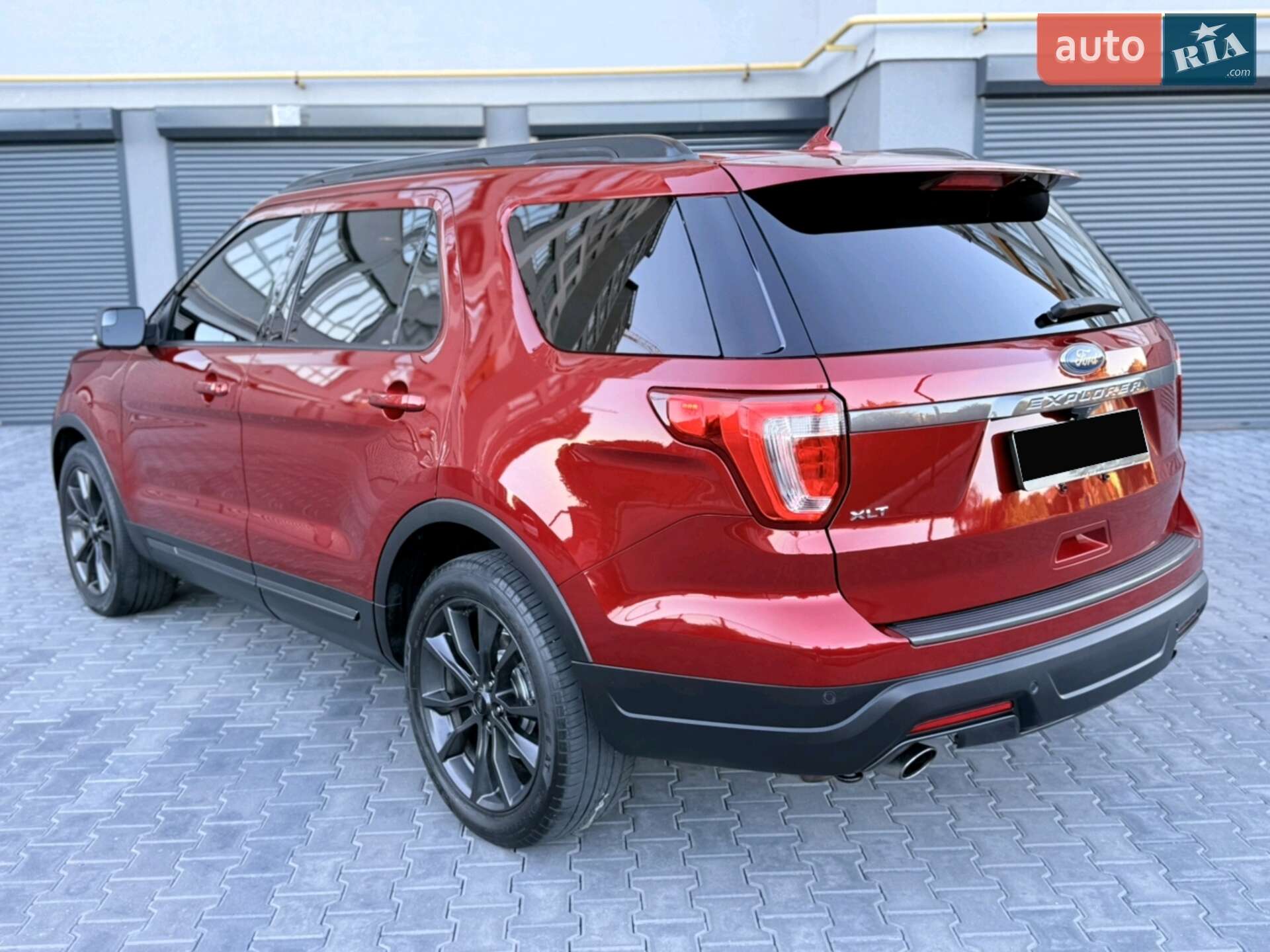 Ford Explorer 2018 VIN 1FM5K7D81JGC66978 фото оголошення 9 з 26