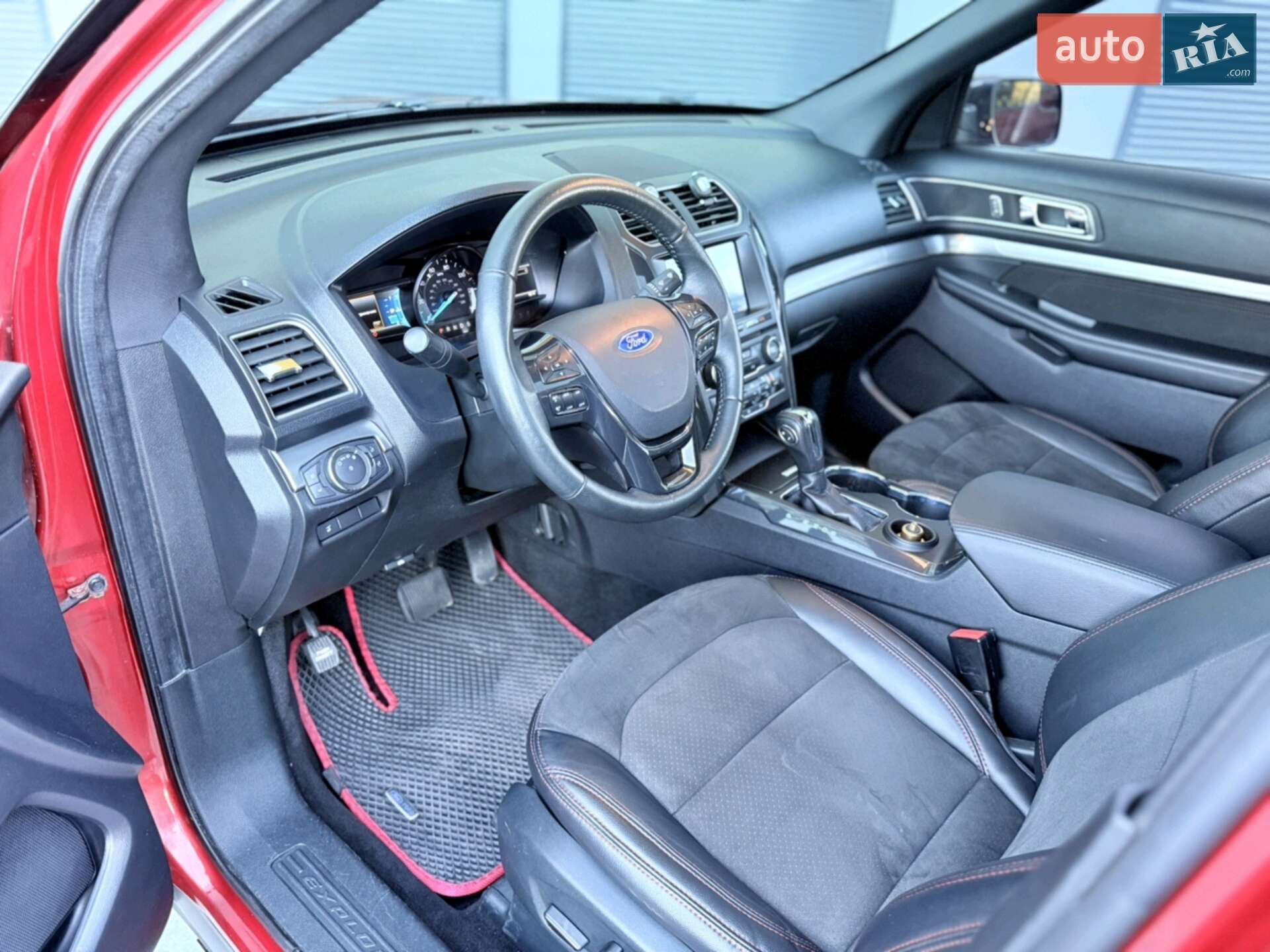 Ford Explorer 2018 VIN 1FM5K7D81JGC66978 фото оголошення 20 з 26