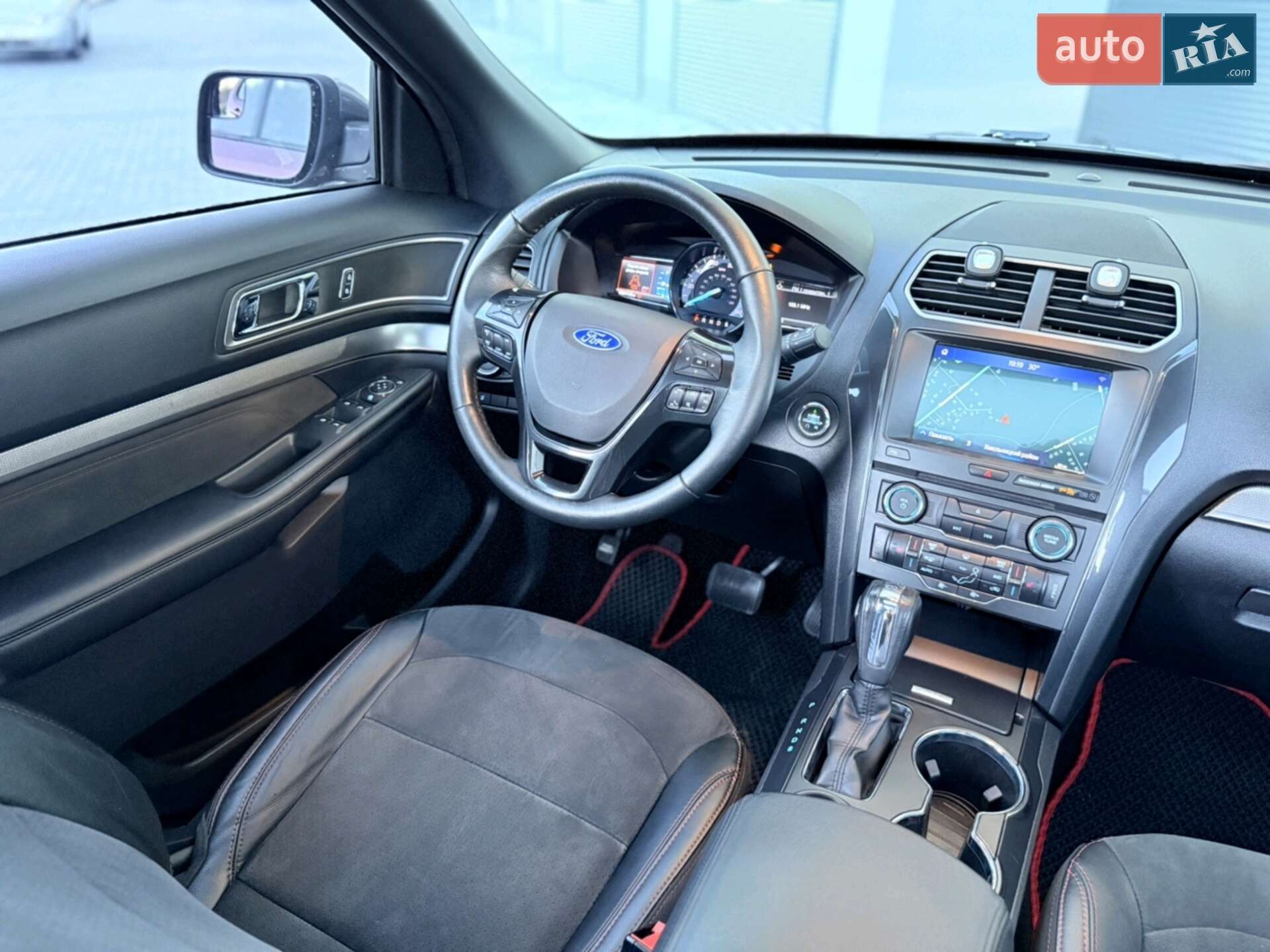 Ford Explorer 2018 VIN 1FM5K7D81JGC66978 фото оголошення 22 з 26