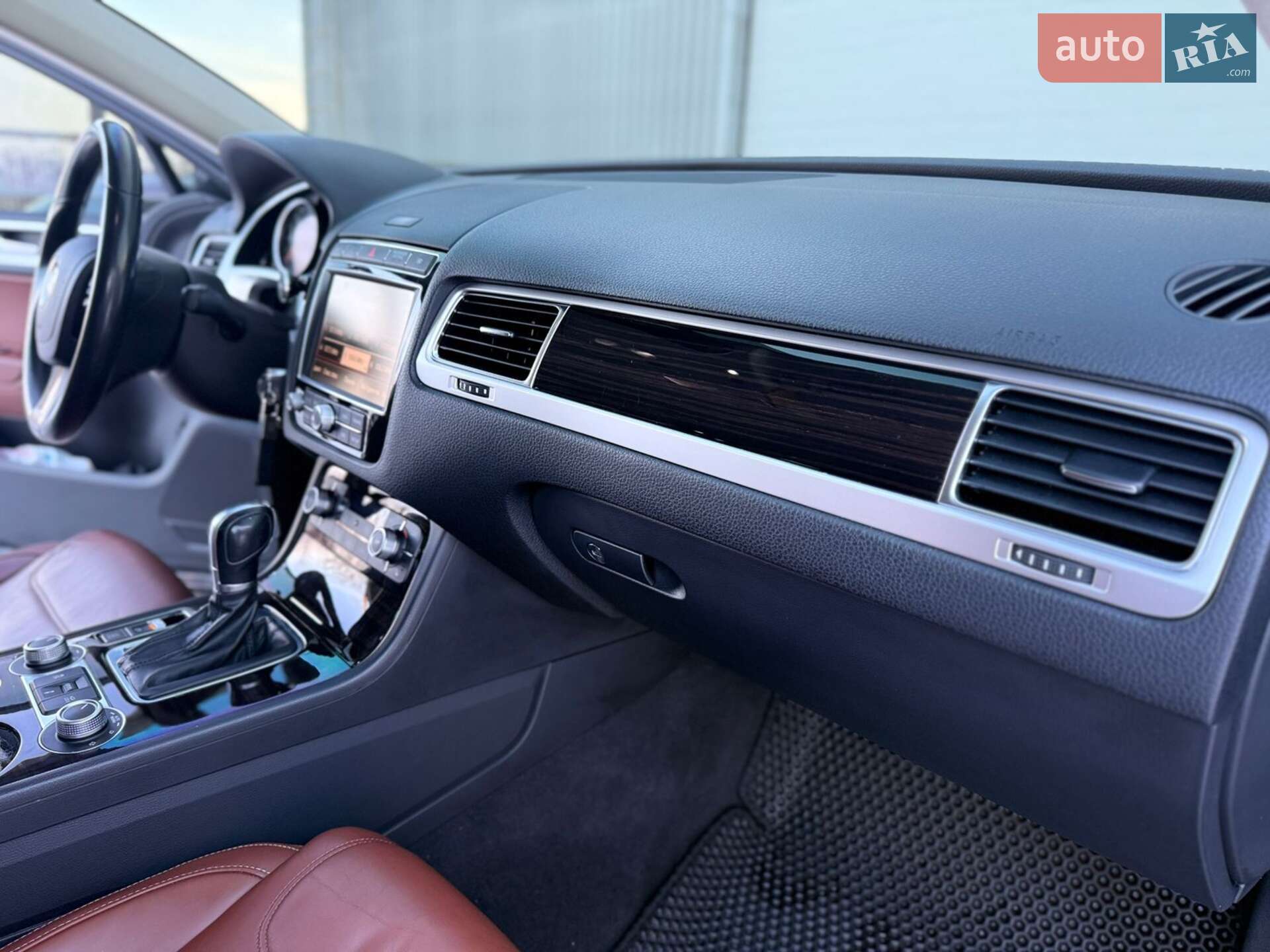 Volkswagen Touareg 2015 VIN WVGZZZ7PZFD013762 фото оголошення 10 з 23