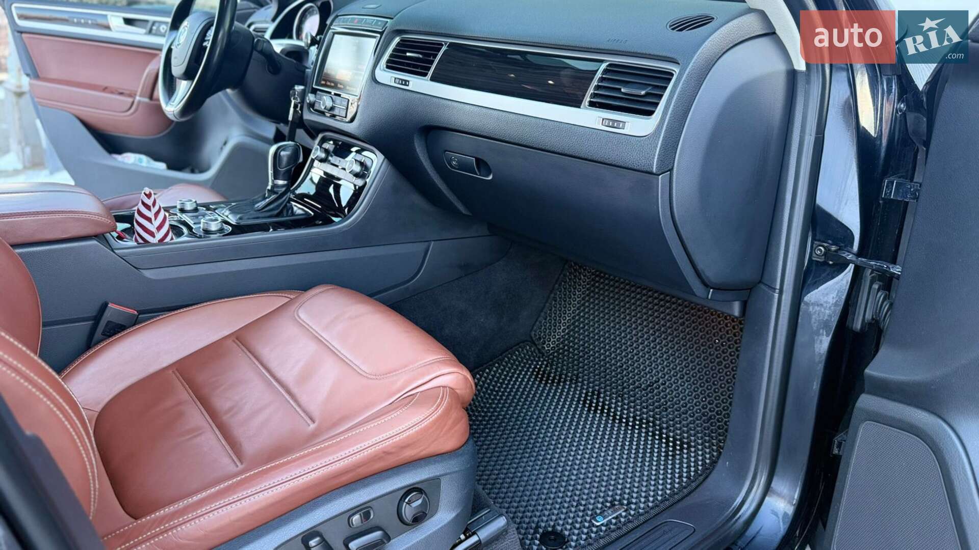 Volkswagen Touareg 2015 VIN WVGZZZ7PZFD013762 фото оголошення 11 з 23