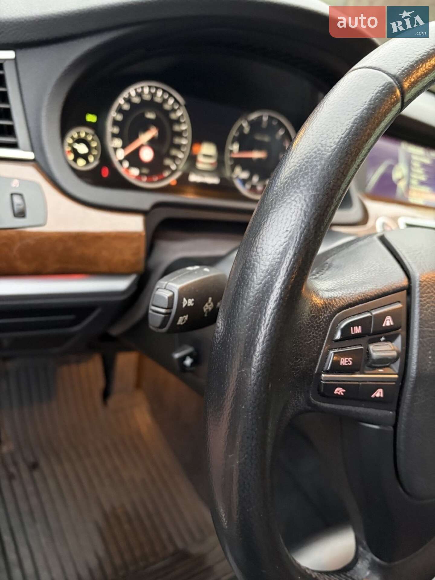 BMW 5 Series GT 2013 VIN WBAXC61040D167782 фото оголошення 21 з 64