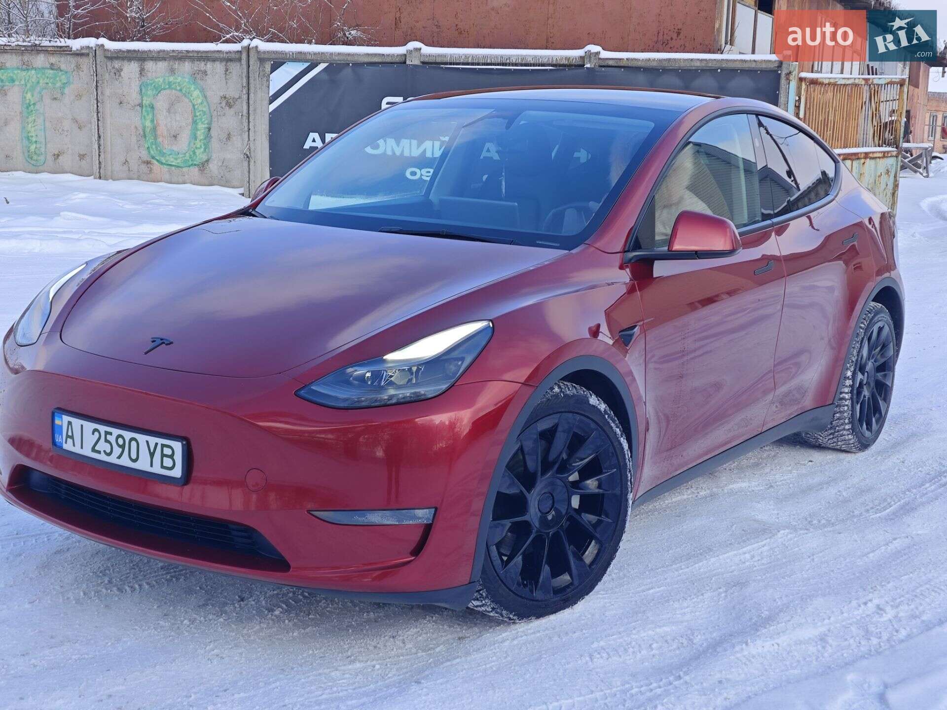 Tesla Model Y 2024 VIN 7SAYGAEEXRF056411 фото оголошення 54 з 74