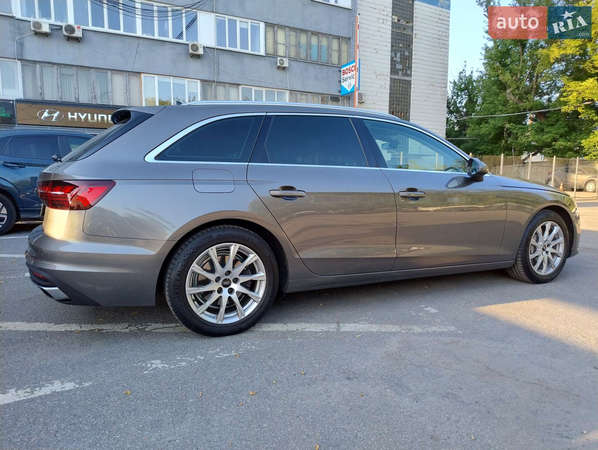 Audi A4 2022 VIN WAUZZZF46NA038178 фото оголошення 2 з 17