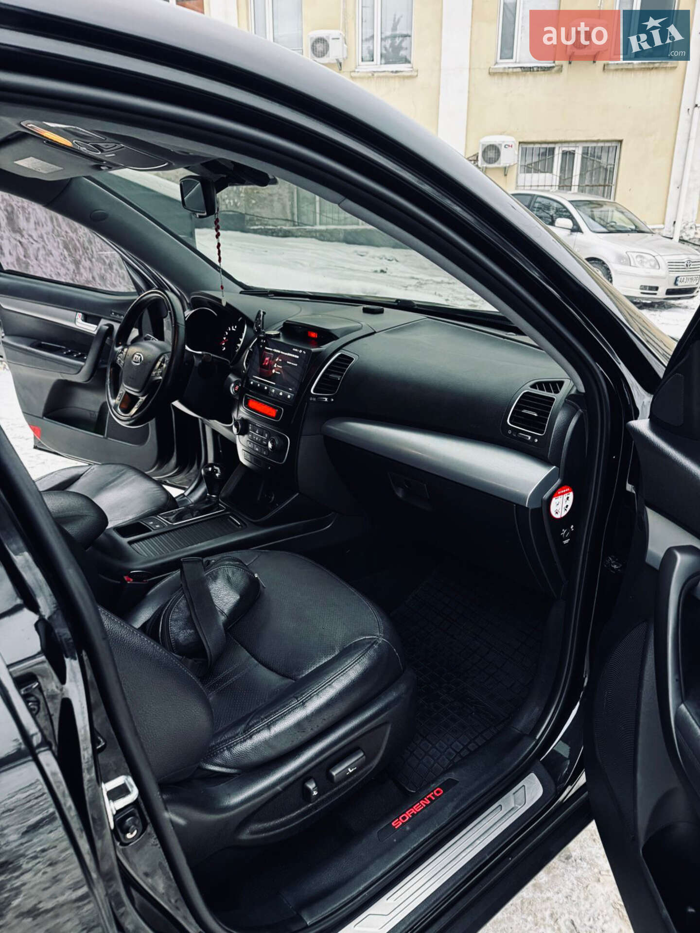 Kia Sorento 2014 VIN KNAKU814DE5514031 фото оголошення 2 з 12