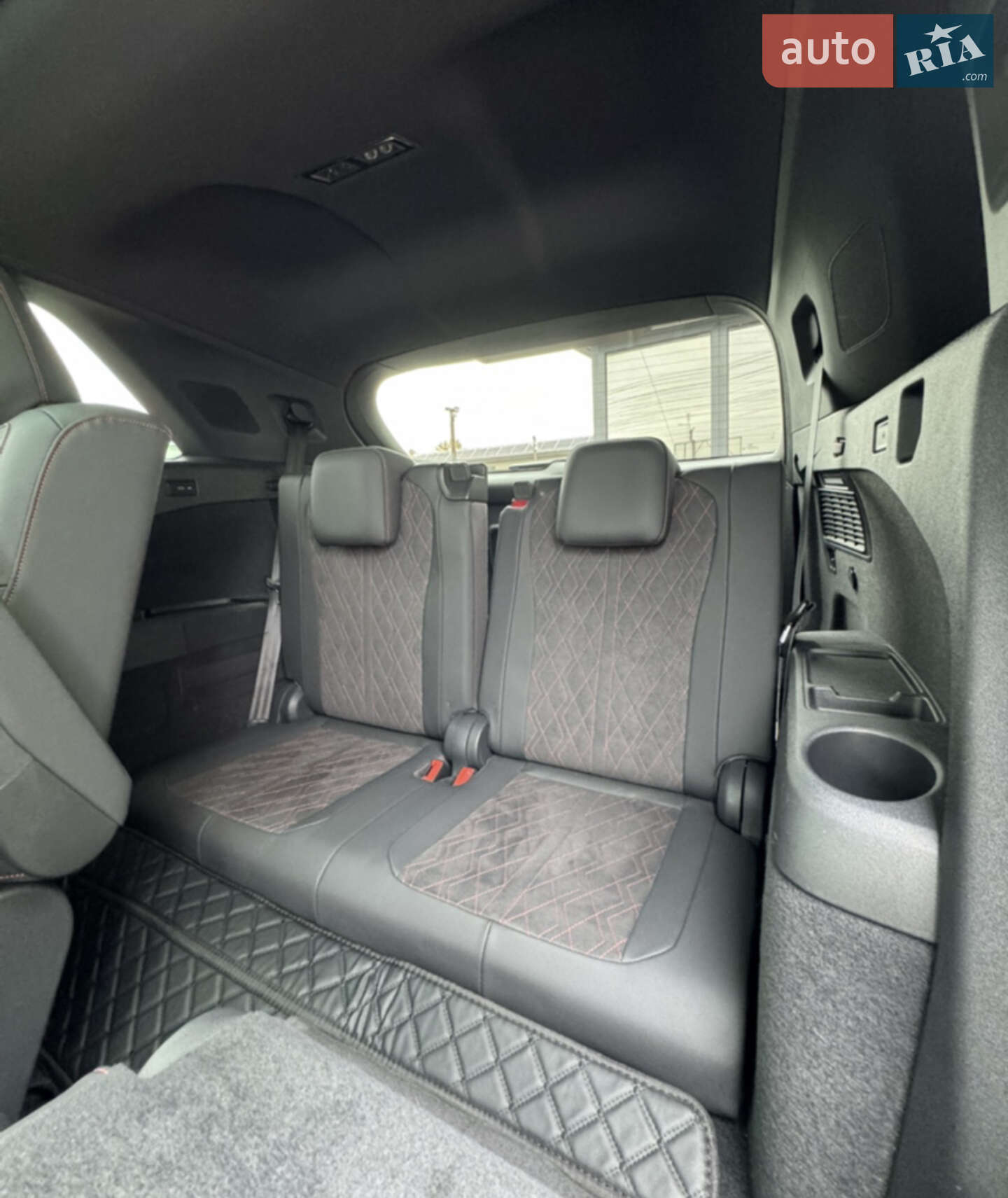 Audi Q5 e-tron 2022 VIN LSV1C5G48N2010060 фото оголошення 35 з 41