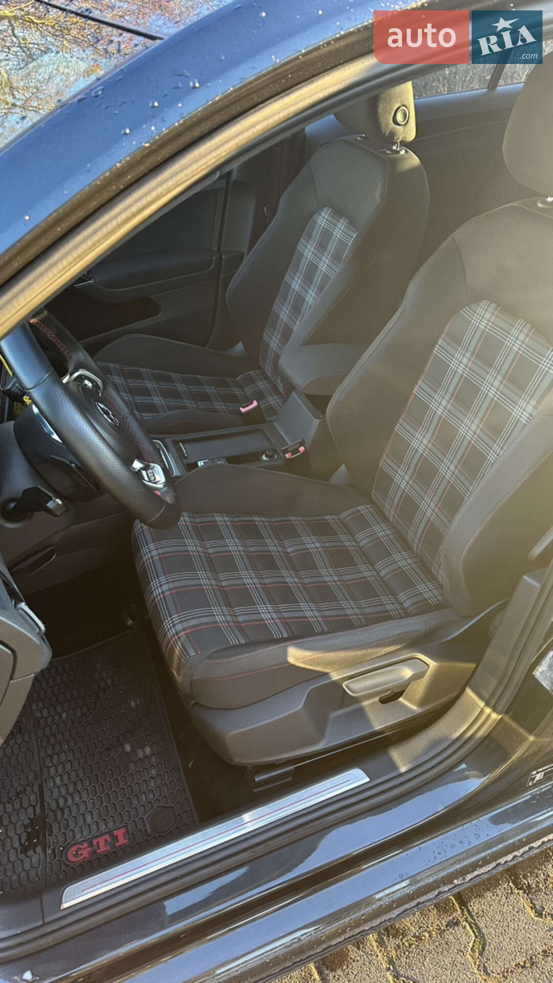 Volkswagen Golf GTI 2013 VIN WVWZZZAUZEW113398 фото оголошення 9 з 27