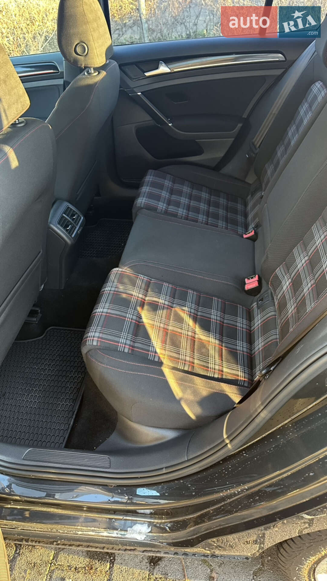 Volkswagen Golf GTI 2013 VIN WVWZZZAUZEW113398 фото оголошення 13 з 27