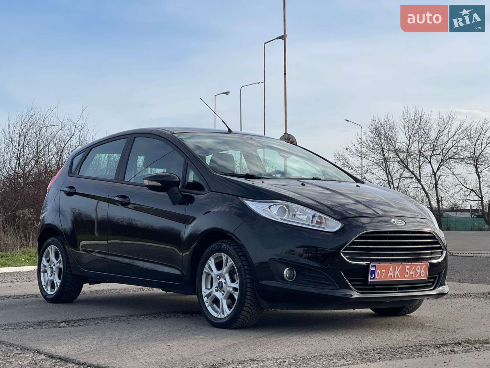 Ford Fiesta 2015 VIN WF0DXXGAKDFU24776 фото оголошення 2 з 41