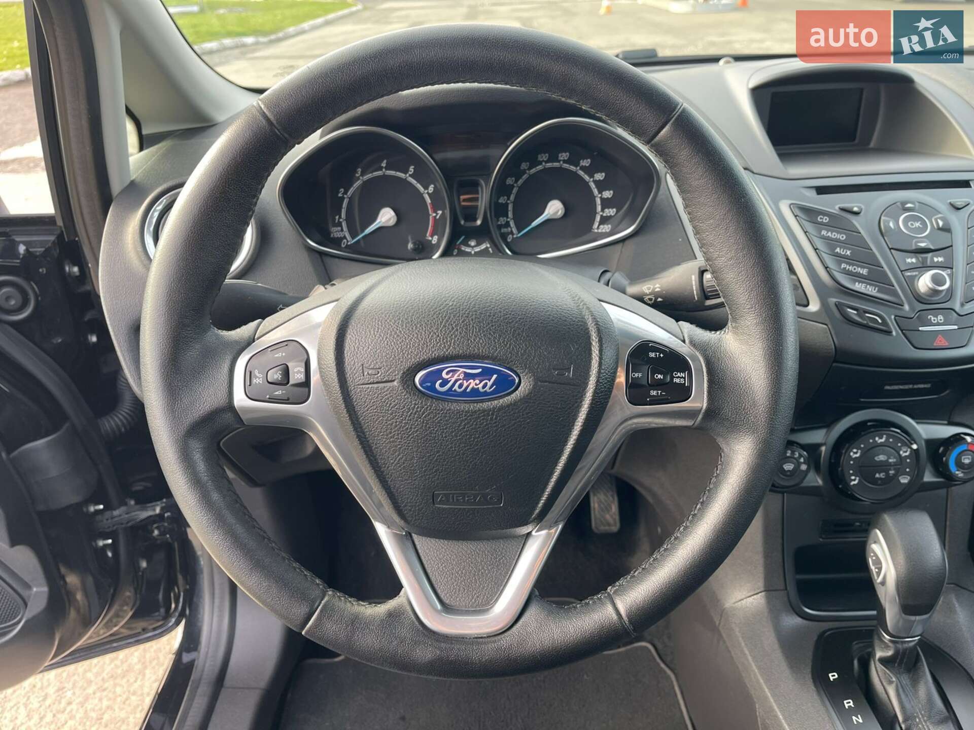 Ford Fiesta 2015 VIN WF0DXXGAKDFU24776 фото оголошення 12 з 41
