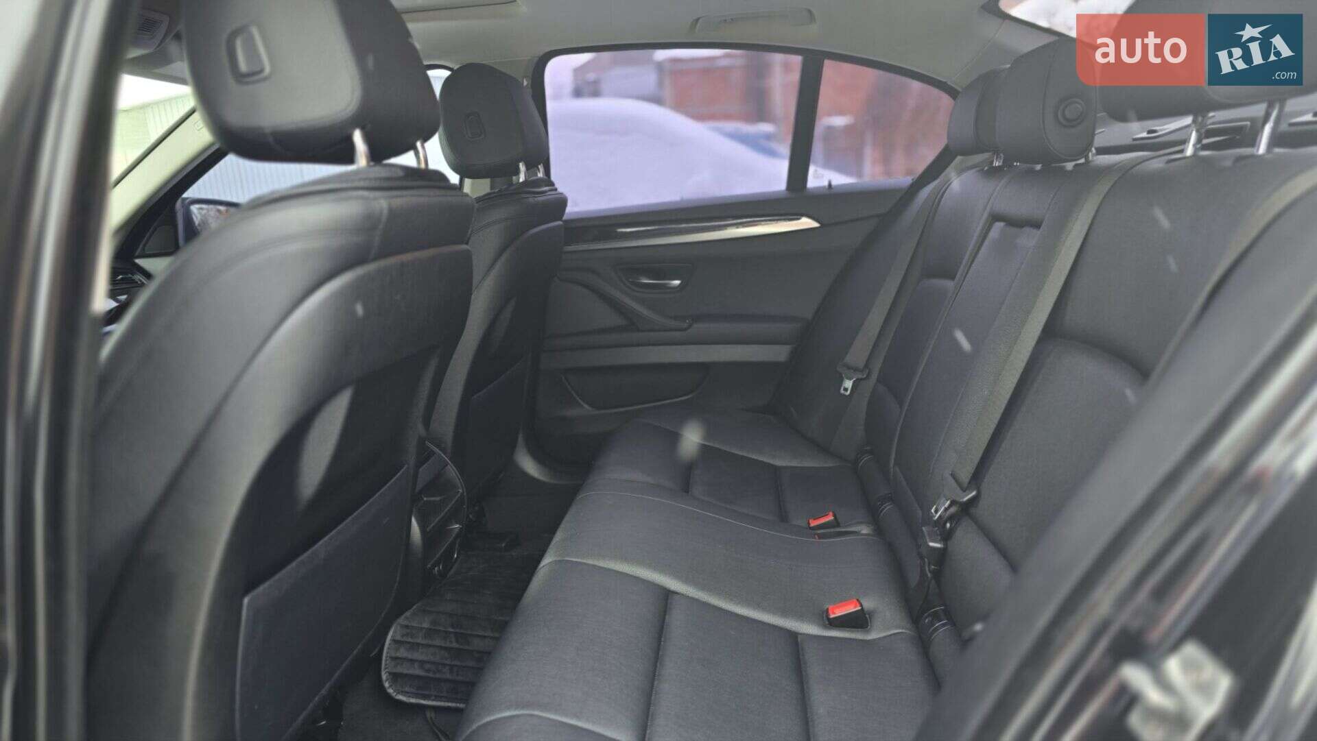 BMW 5 Series 2015 VIN WBA5A7C50GG144729 фото оголошення 21 з 33