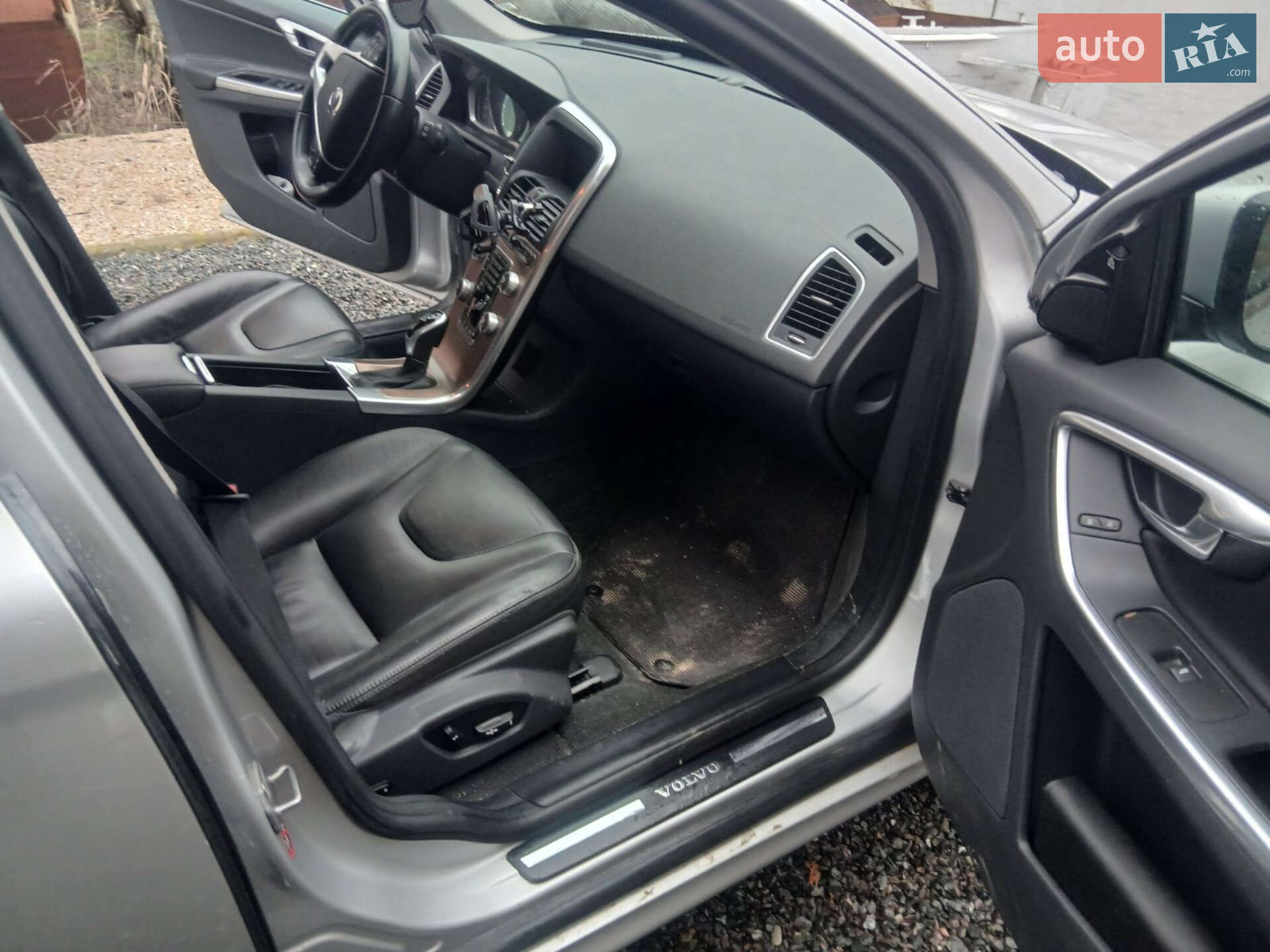 Volvo Xc60 2015 VIN YV1DZARCDG2870961 фото оголошення 7 з 8