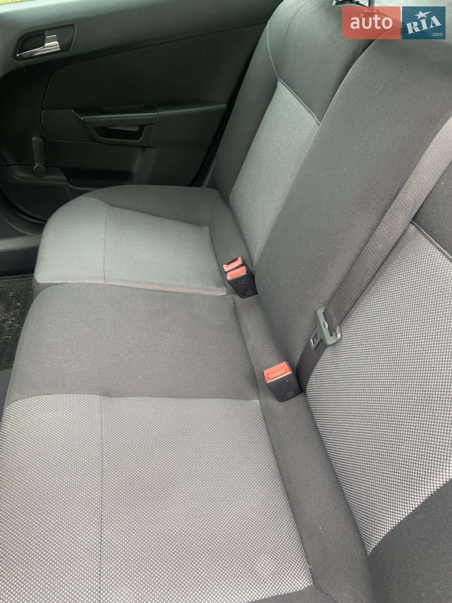 Opel Astra 2010 VIN W0L0AHL35A2077213 фото оголошення 2 з 15