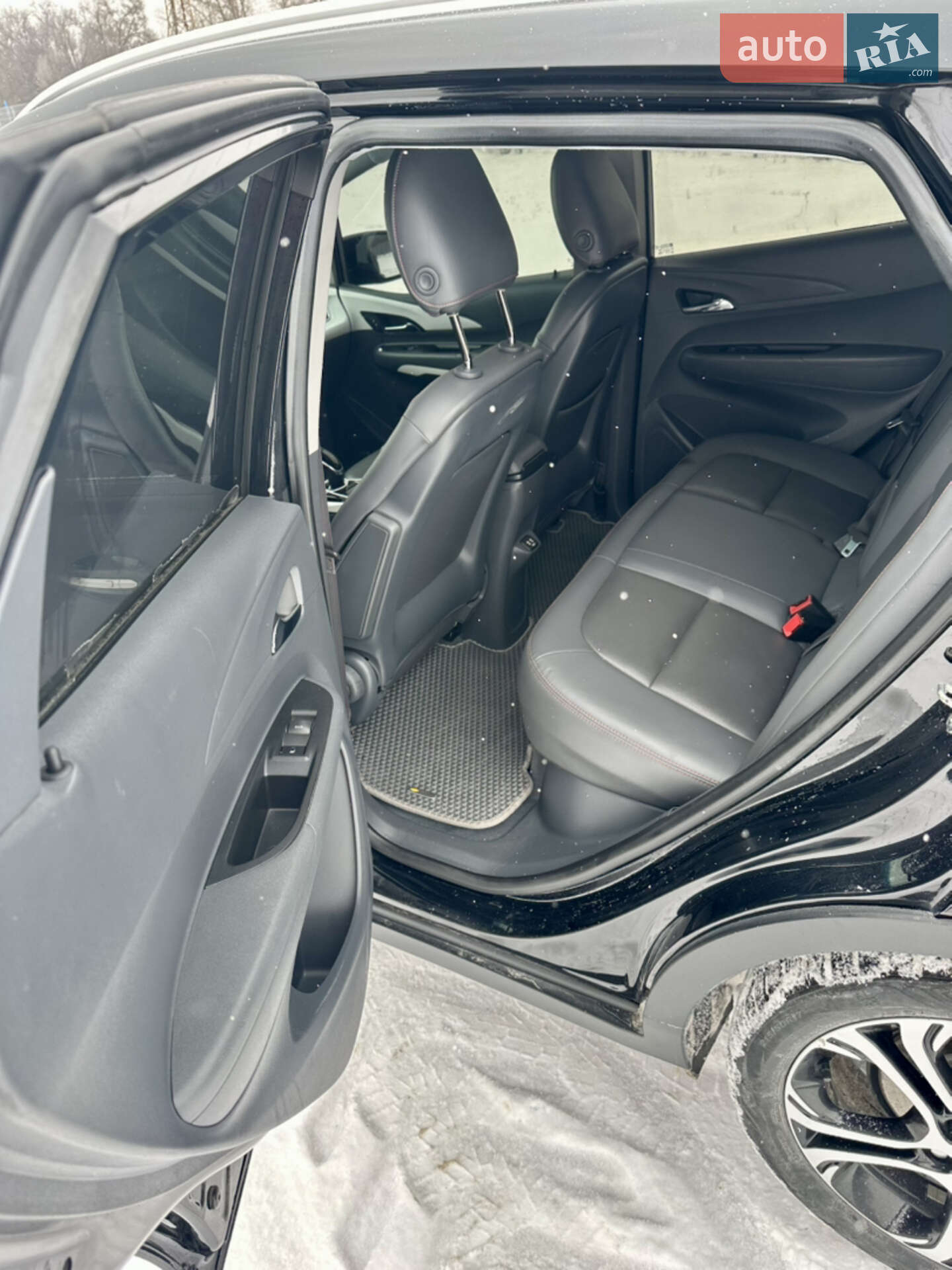 Chevrolet Bolt EV 2018 VIN 1G1FZ6S05K4117111 фото оголошення 10 з 27