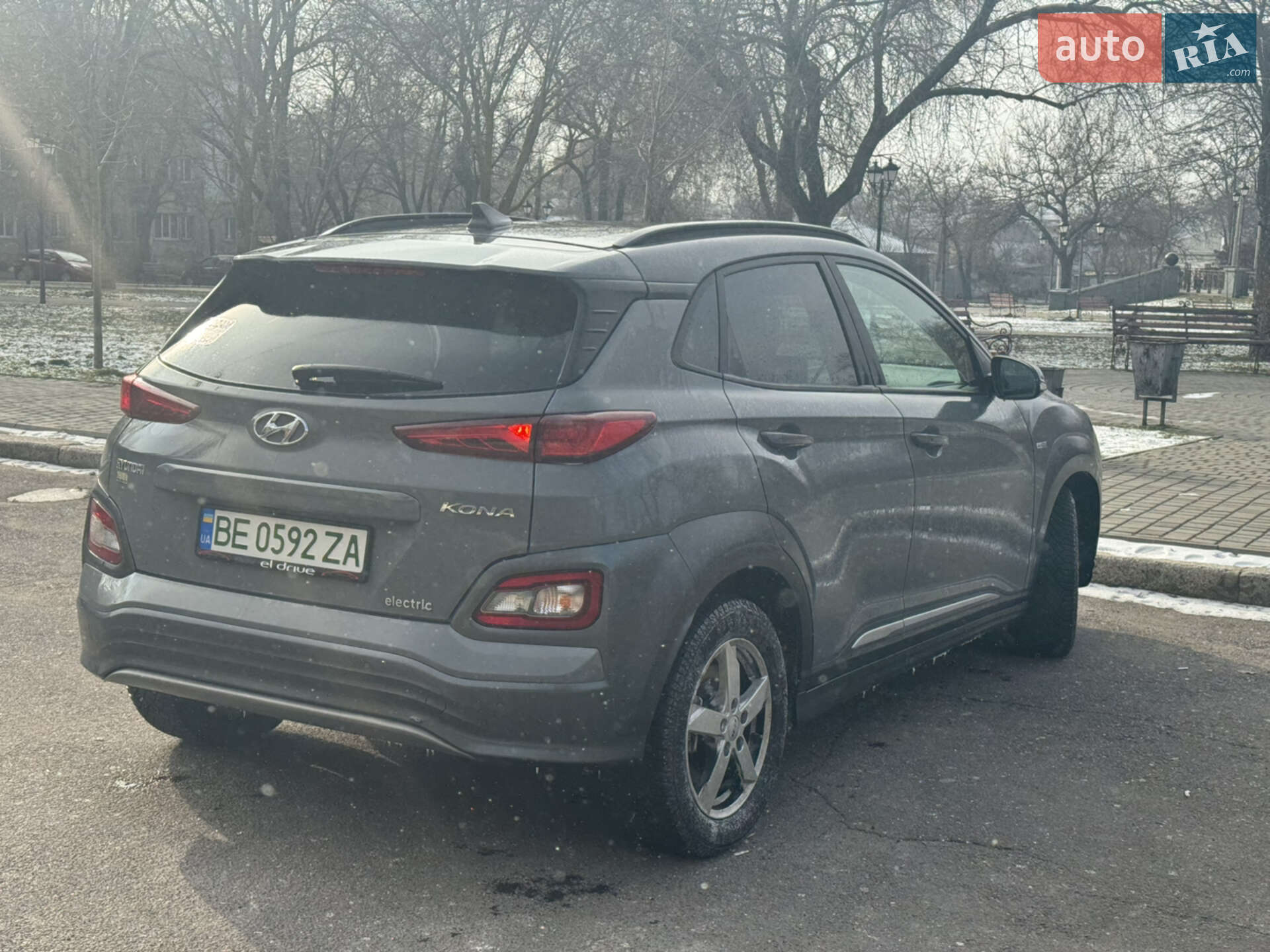 Hyundai Kona Electric 2019 VIN KMHK581GFLU063650 фото оголошення 3 з 17