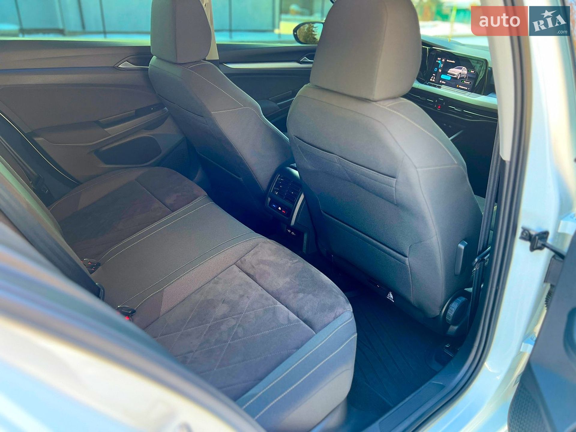 Volkswagen Golf 2020 VIN WVWZZZCDZLW047175 фото оголошення 26 з 62