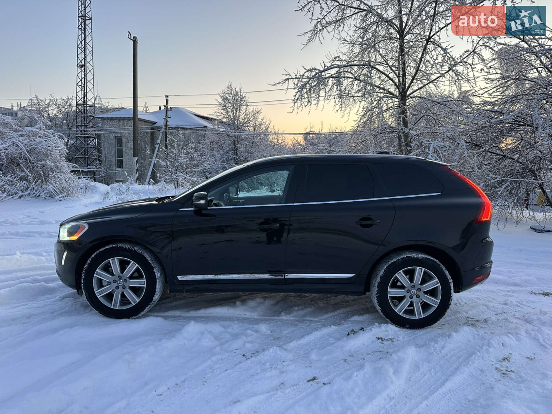 Volvo Xc60 2016 VIN YV440MRU9H2016094 фото оголошення 5 з 30