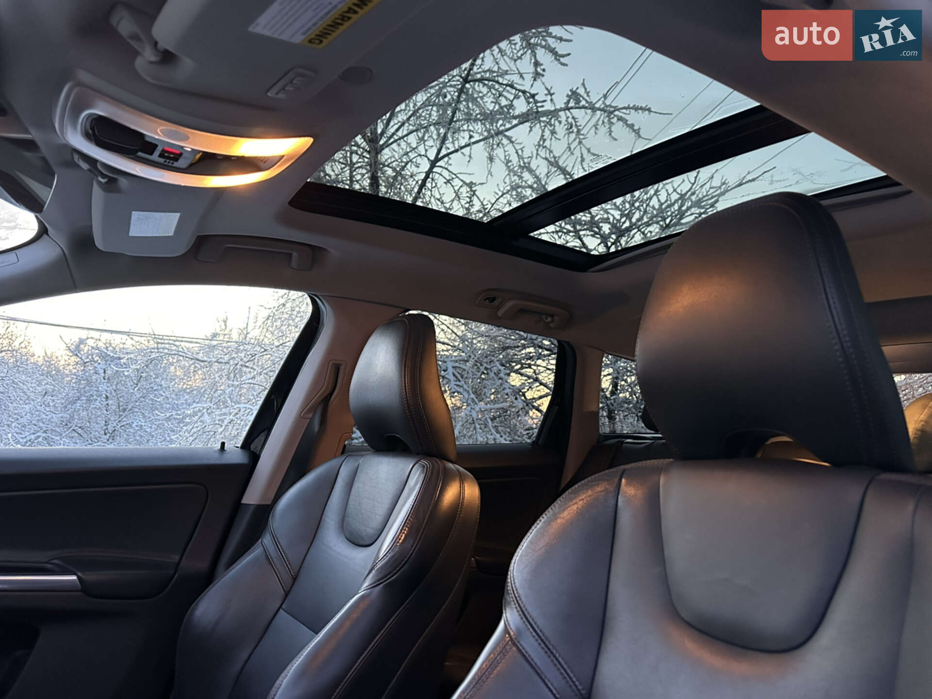 Volvo Xc60 2016 VIN YV440MRU9H2016094 фото оголошення 15 з 30