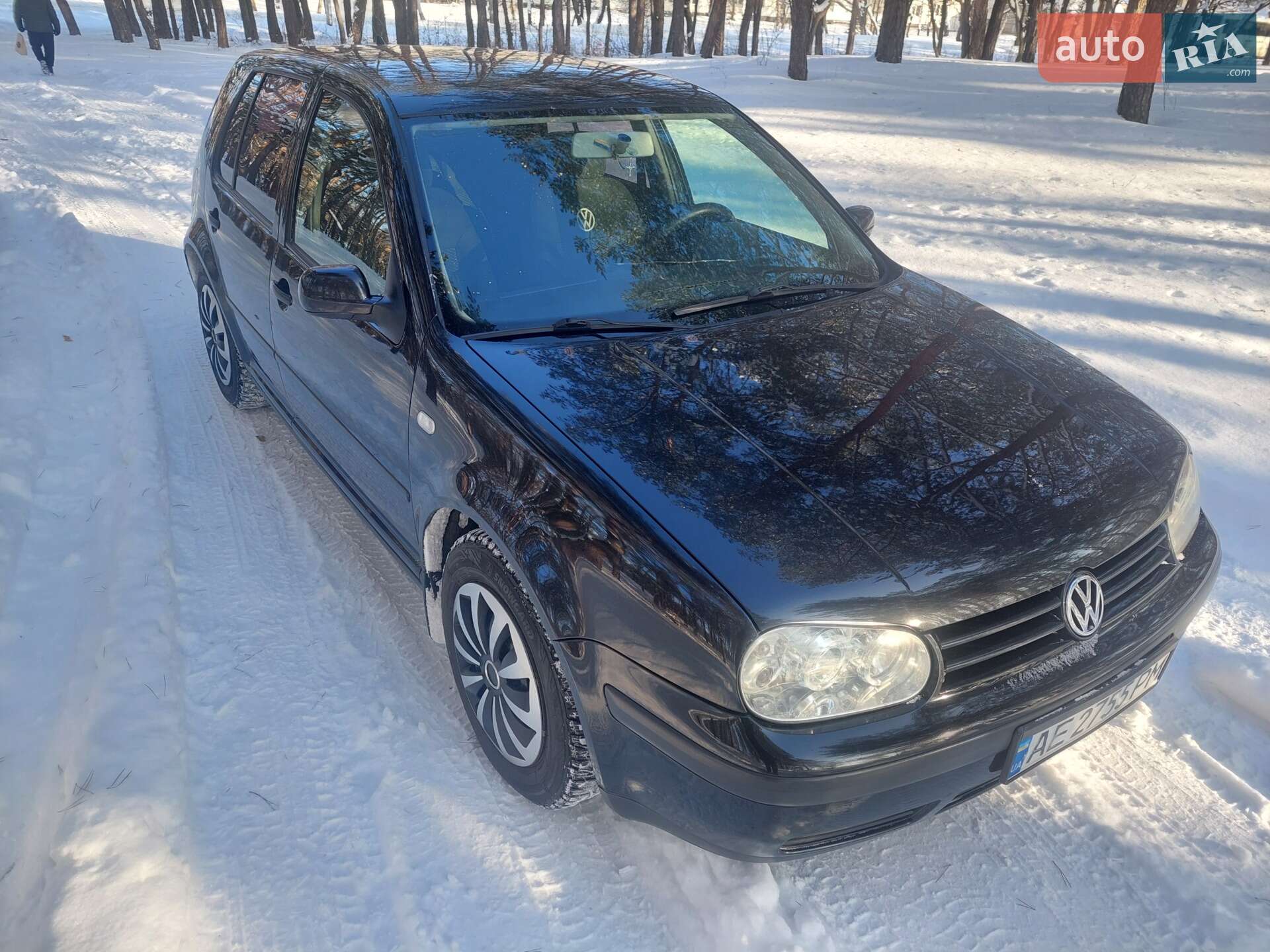 Volkswagen Golf 2000 VIN WVWZZZ1JZYW735997 фото оголошення 3 з 9