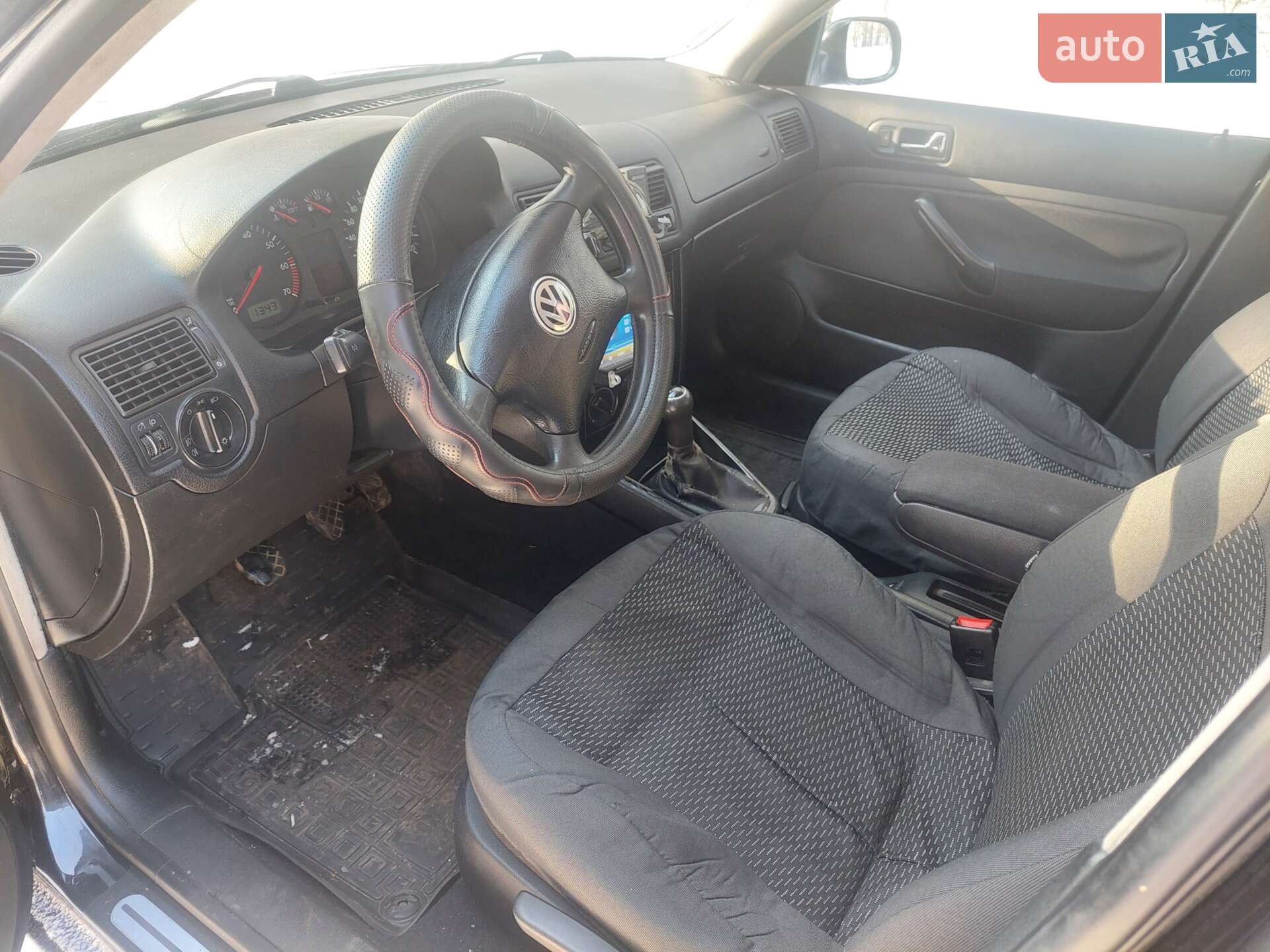 Volkswagen Golf 2000 VIN WVWZZZ1JZYW735997 фото оголошення 7 з 9