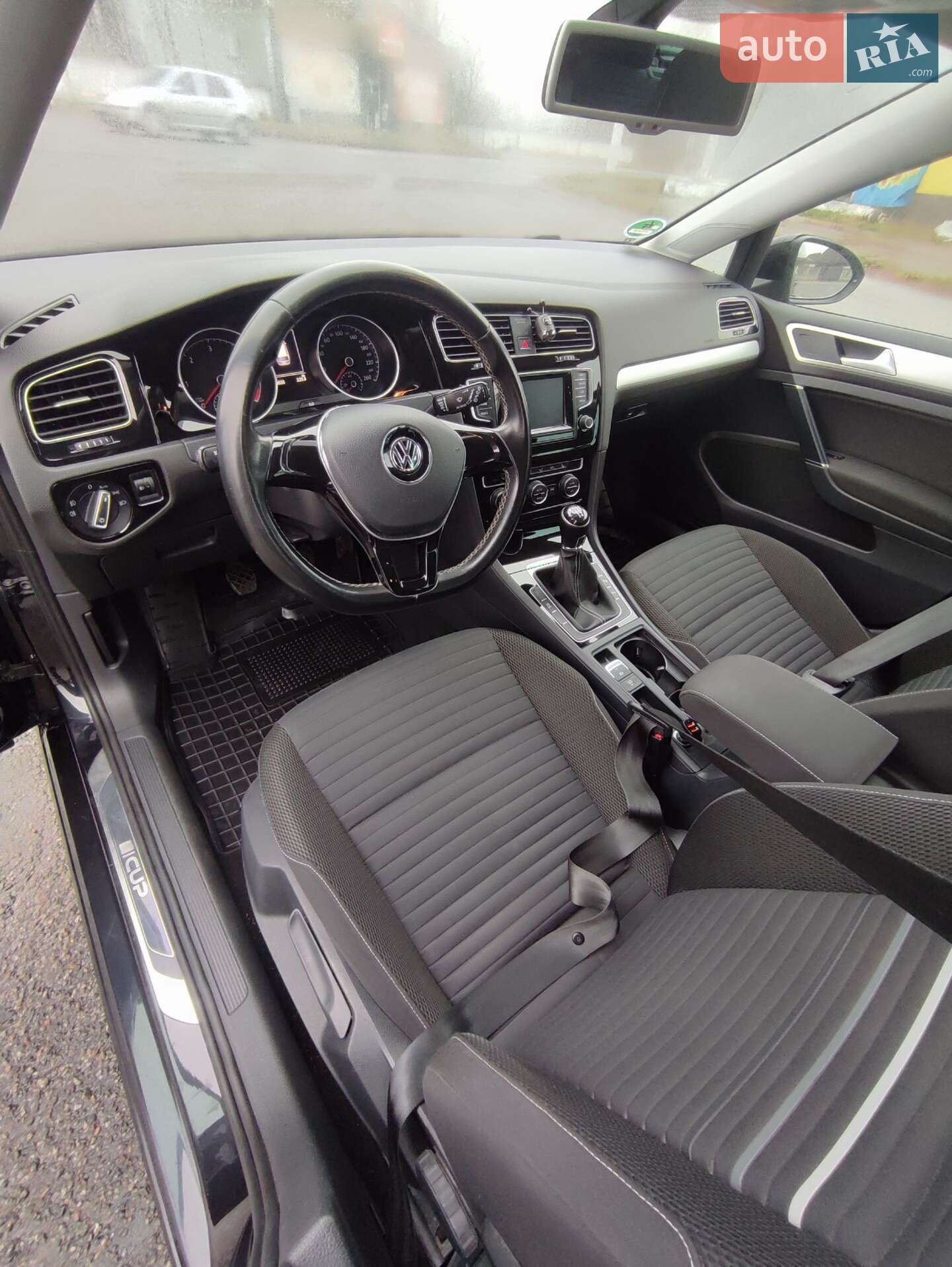 Volkswagen Golf 2015 VIN WVWZZZAUZFP608594 фото оголошення 12 з 43
