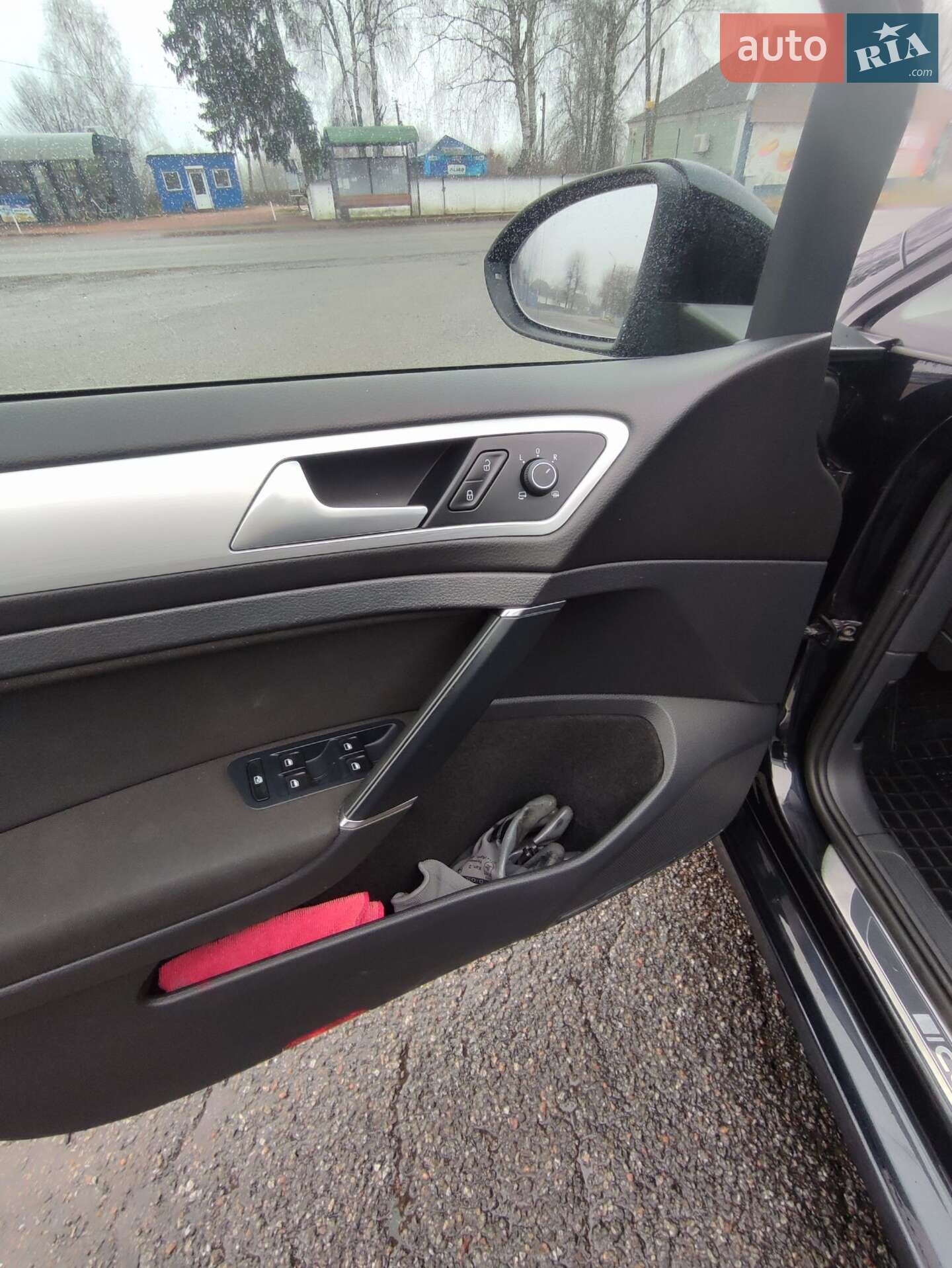 Volkswagen Golf 2015 VIN WVWZZZAUZFP608594 фото оголошення 13 з 43