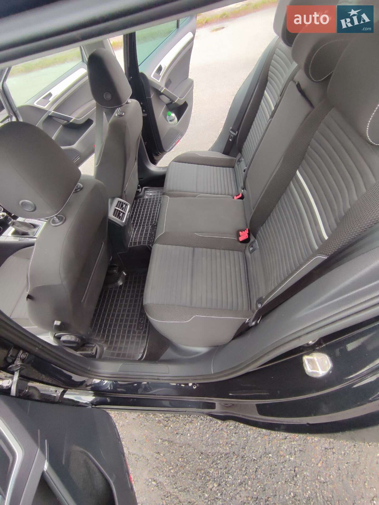 Volkswagen Golf 2015 VIN WVWZZZAUZFP608594 фото оголошення 18 з 43