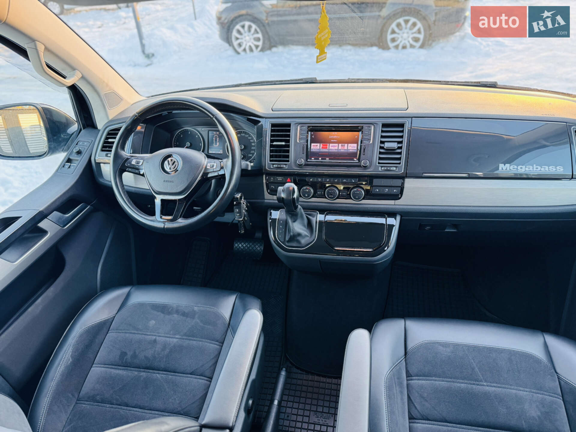 Volkswagen Multivan 2018 VIN WV2ZZZ7HZHH128252 фото оголошення 40 з 82