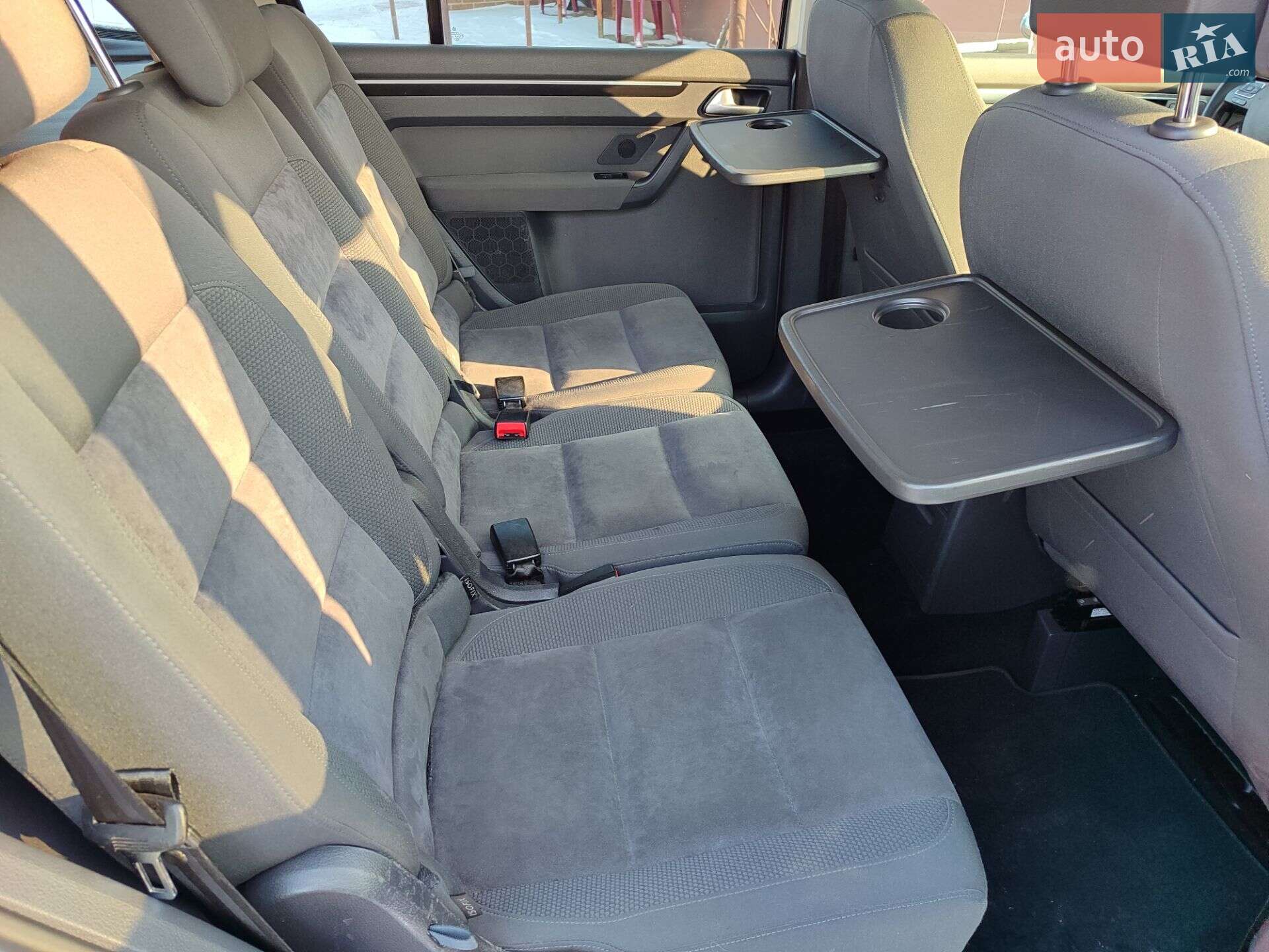 Volkswagen Touran 2015 VIN WVGZZZ1TZFW078914 фото оголошення 10 з 17