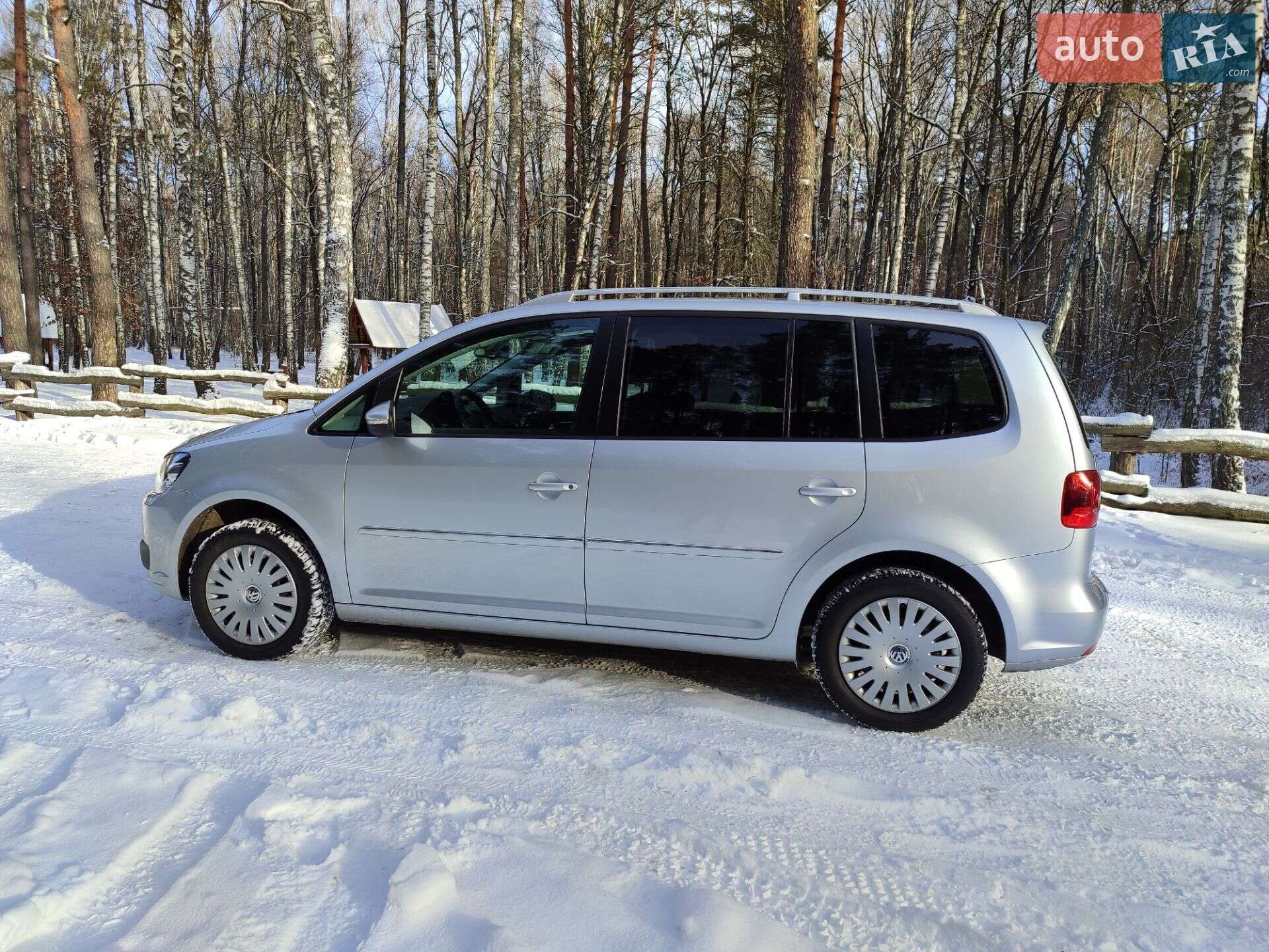 Volkswagen Touran 2015 VIN WVGZZZ1TZFW078914 фото оголошення 3 з 17