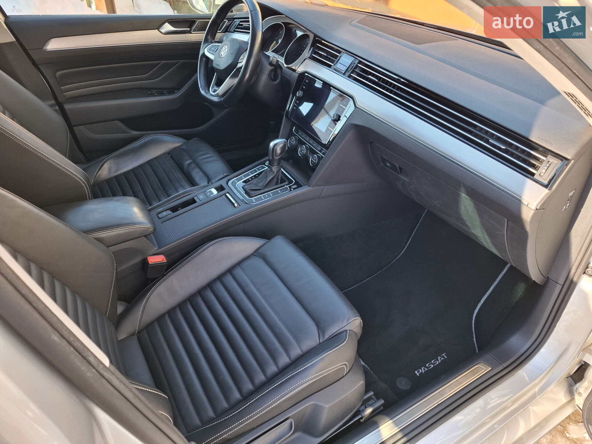 Volkswagen Passat 2019 VIN WVWZZZ3CZLE079264 фото оголошення 13 з 40