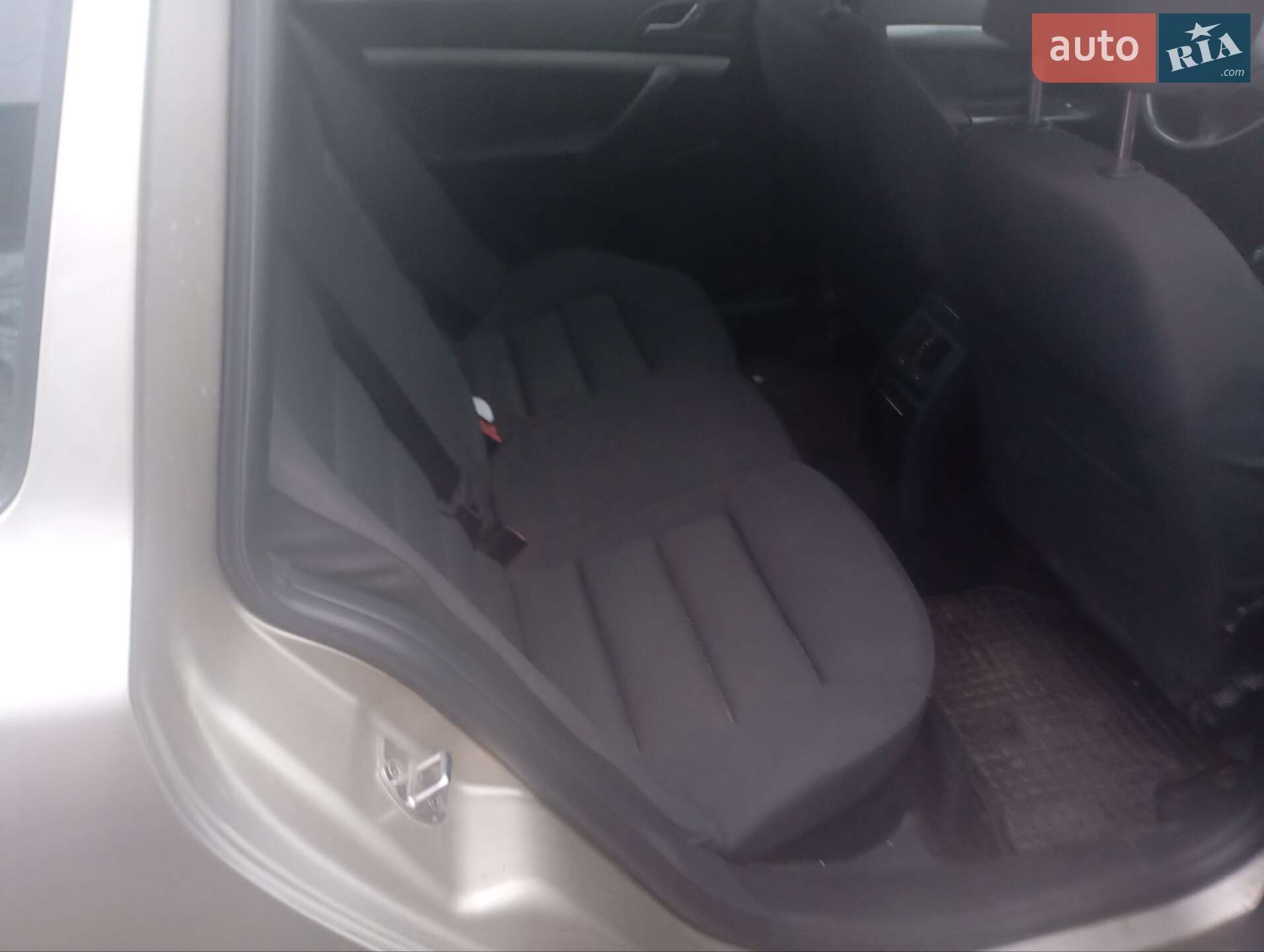 Skoda Octavia 2005 VIN TMBHA61Z952094312 фото оголошення 12 з 33