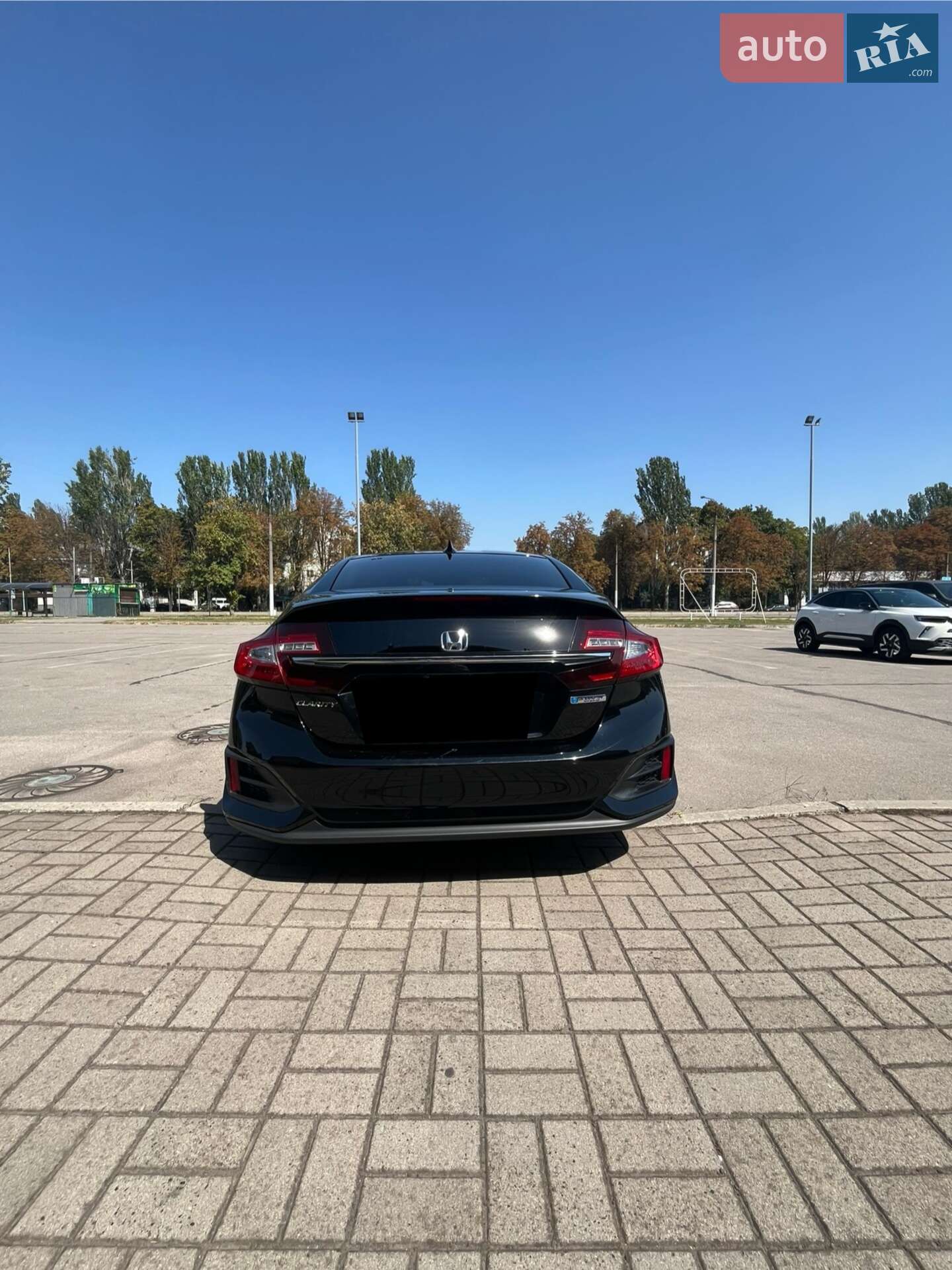 Honda Clarity 2018 VIN JHMZC5F12JC020986 фото оголошення 4 з 10