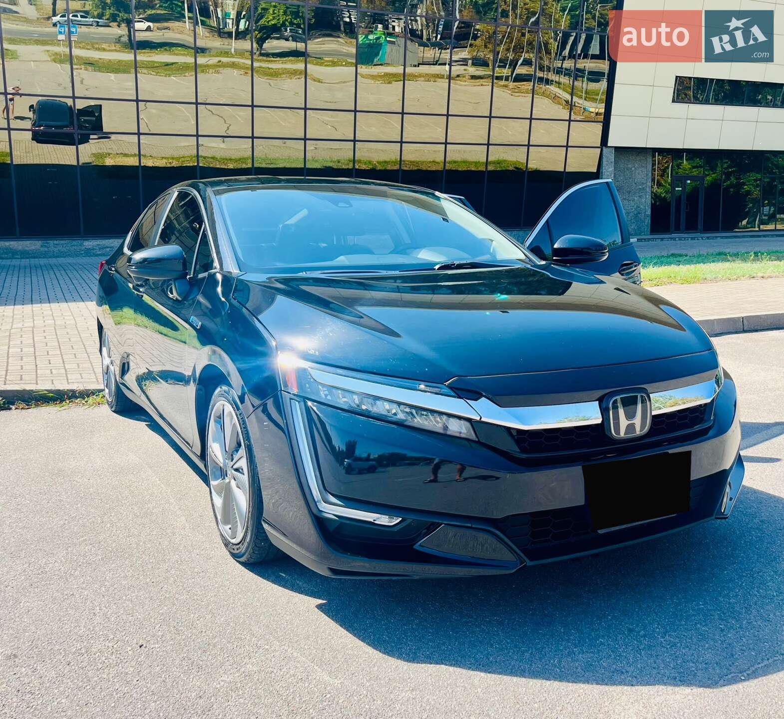 Honda Clarity 2018 VIN JHMZC5F12JC020986 фото оголошення 5 з 10