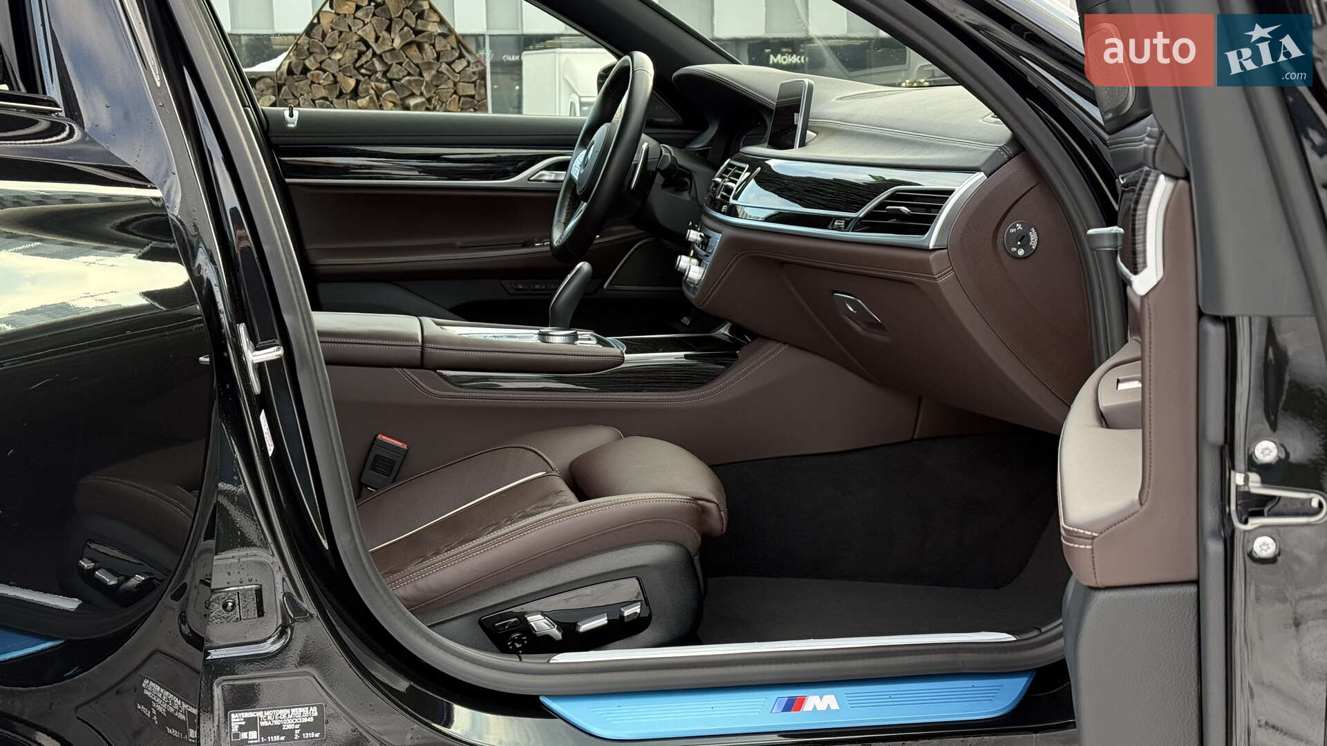 BMW 7 Series 2022 VIN WBA7R01030CK33949 фото оголошення 14 з 27